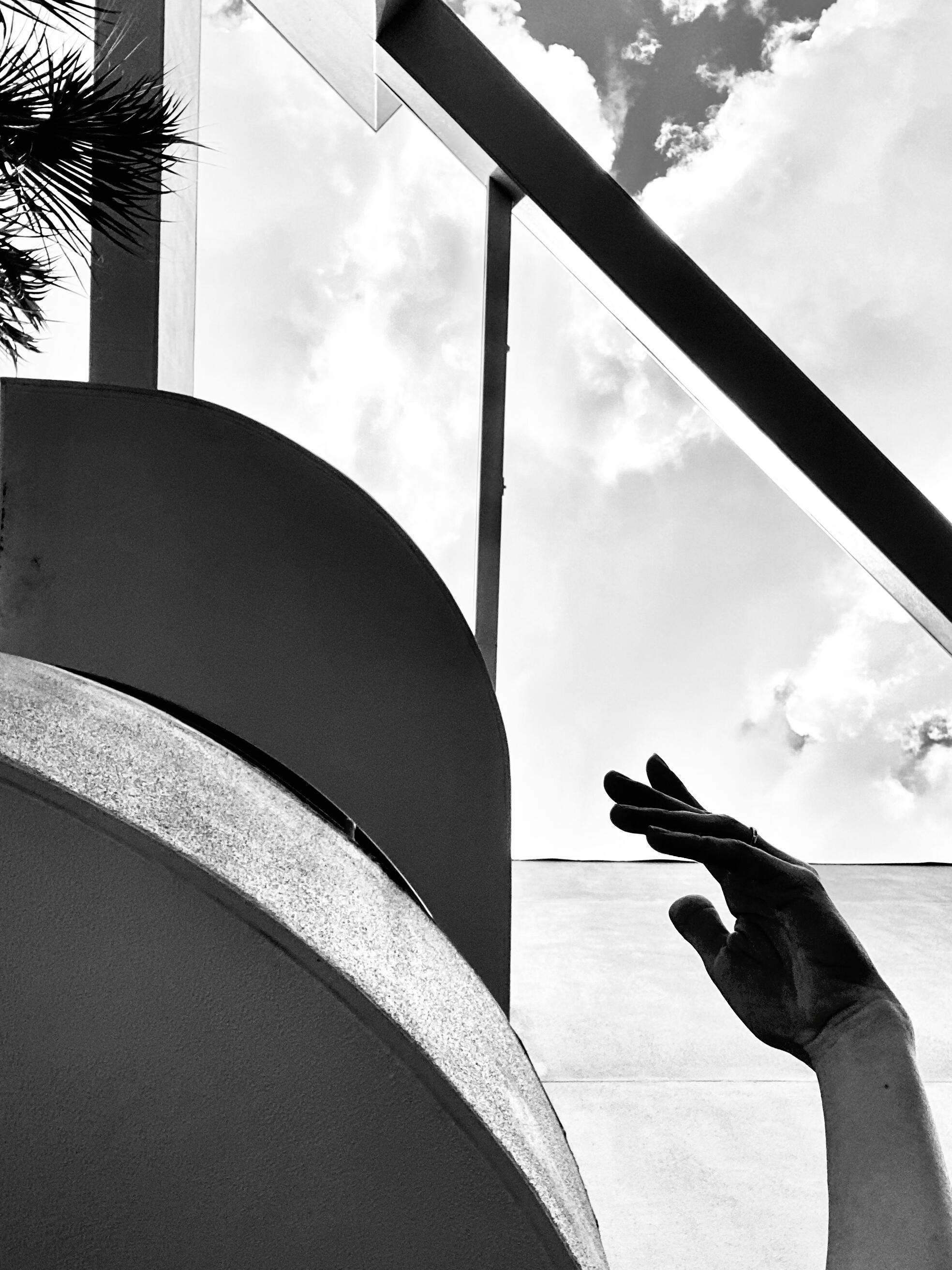 HAND. Julia Kantor | Architecture & Abstract Photographer