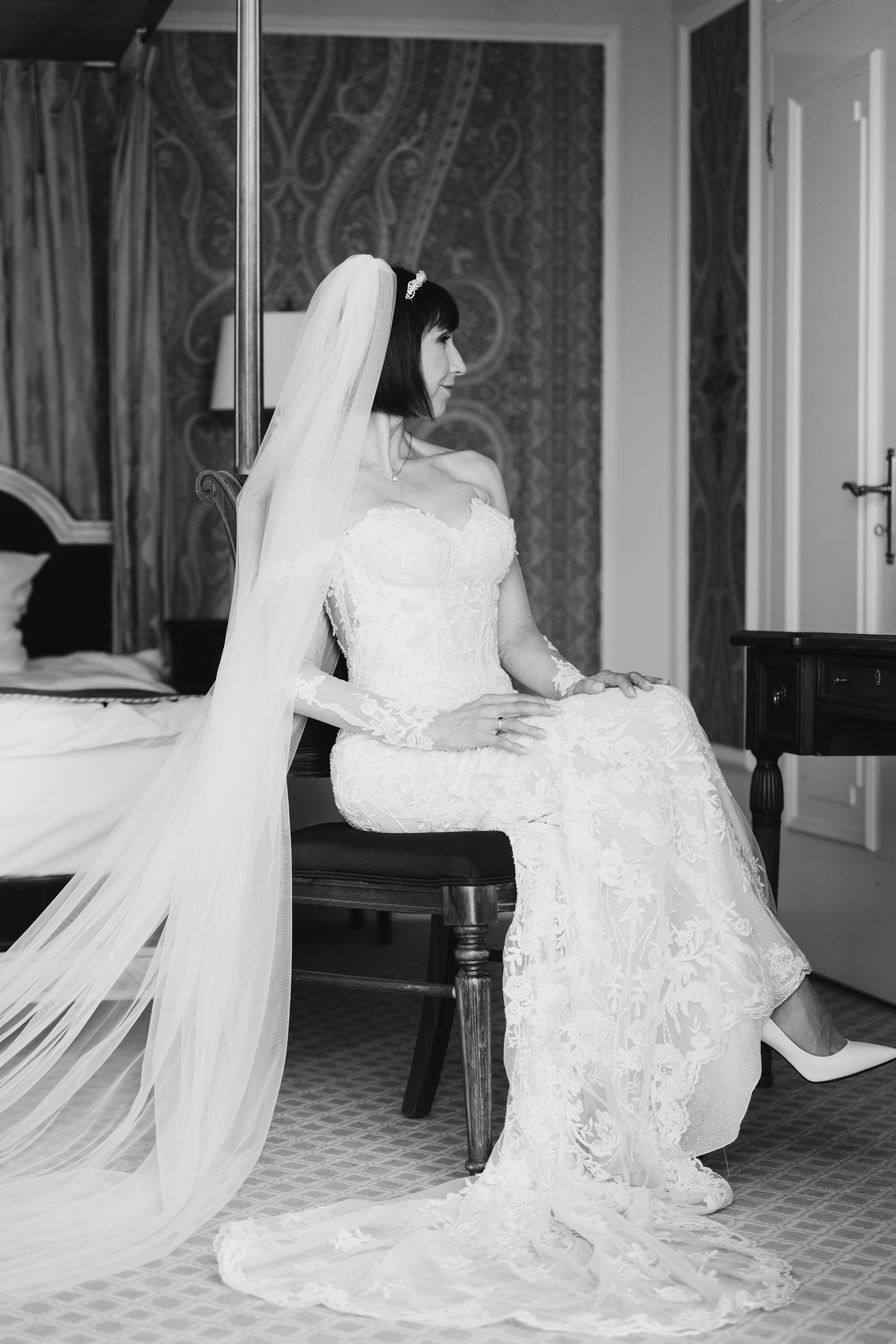 MARCELA & BRUNO Castle Gütsch in Luzern, Switzerland. I am Elena Altendorfer. Wedding photographer in Zurich and Switzerland