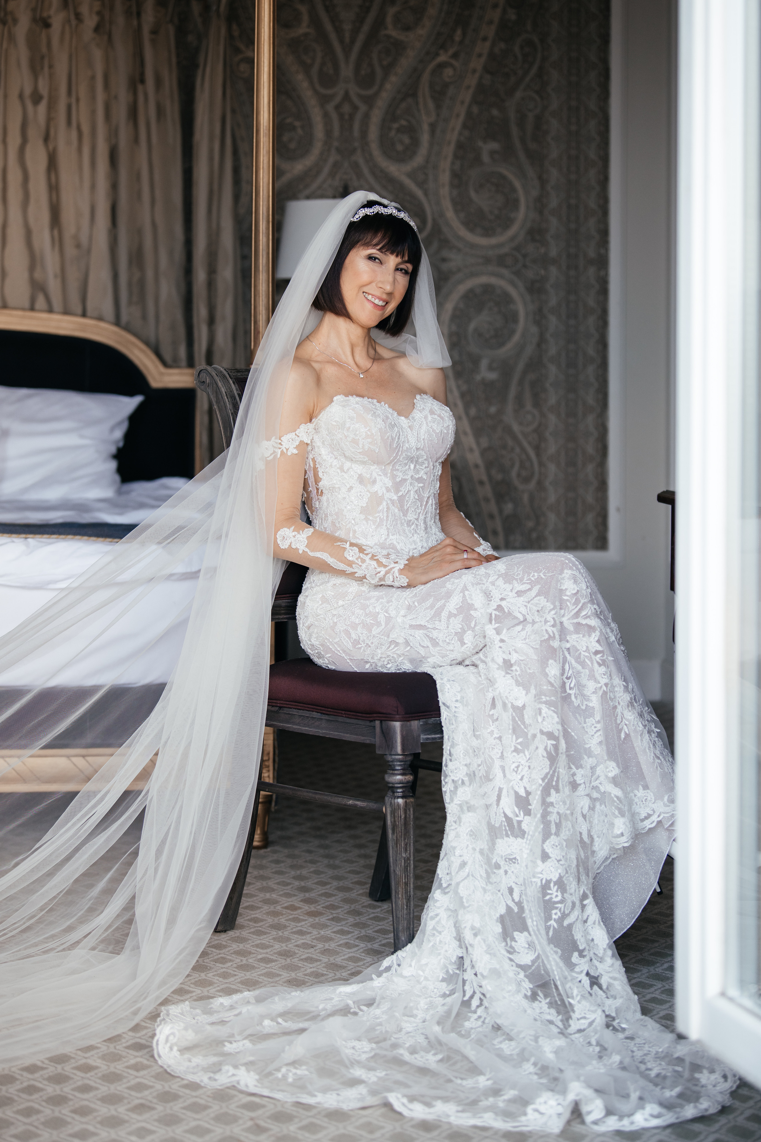 MARCELA & BRUNO Castle Gütsch in Luzern, Switzerland. I am Elena Altendorfer. Wedding photographer in Zurich and Switzerland