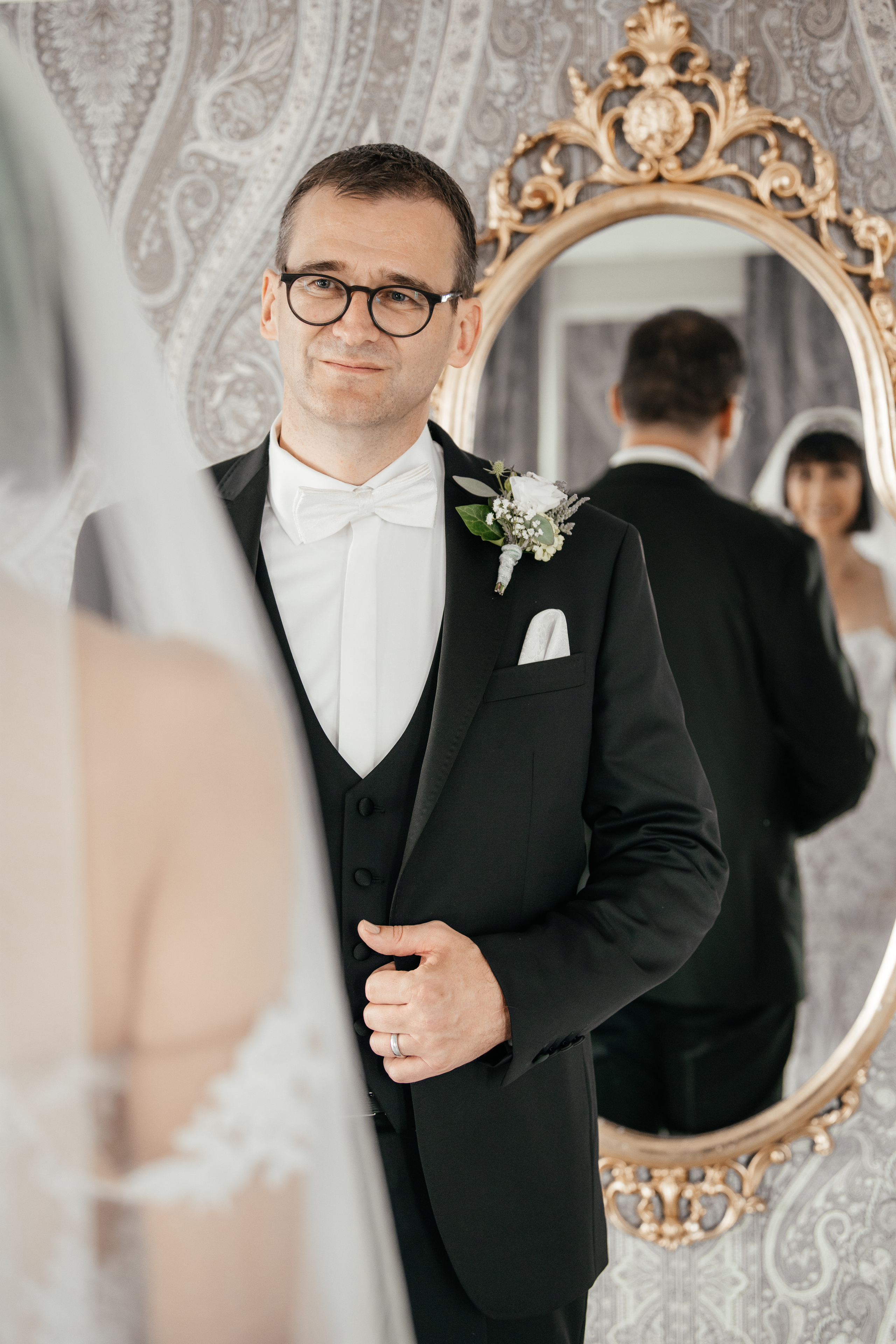 MARCELA & BRUNO Castle Gütsch in Luzern, Switzerland. I am Elena Altendorfer. Wedding photographer in Zurich and Switzerland