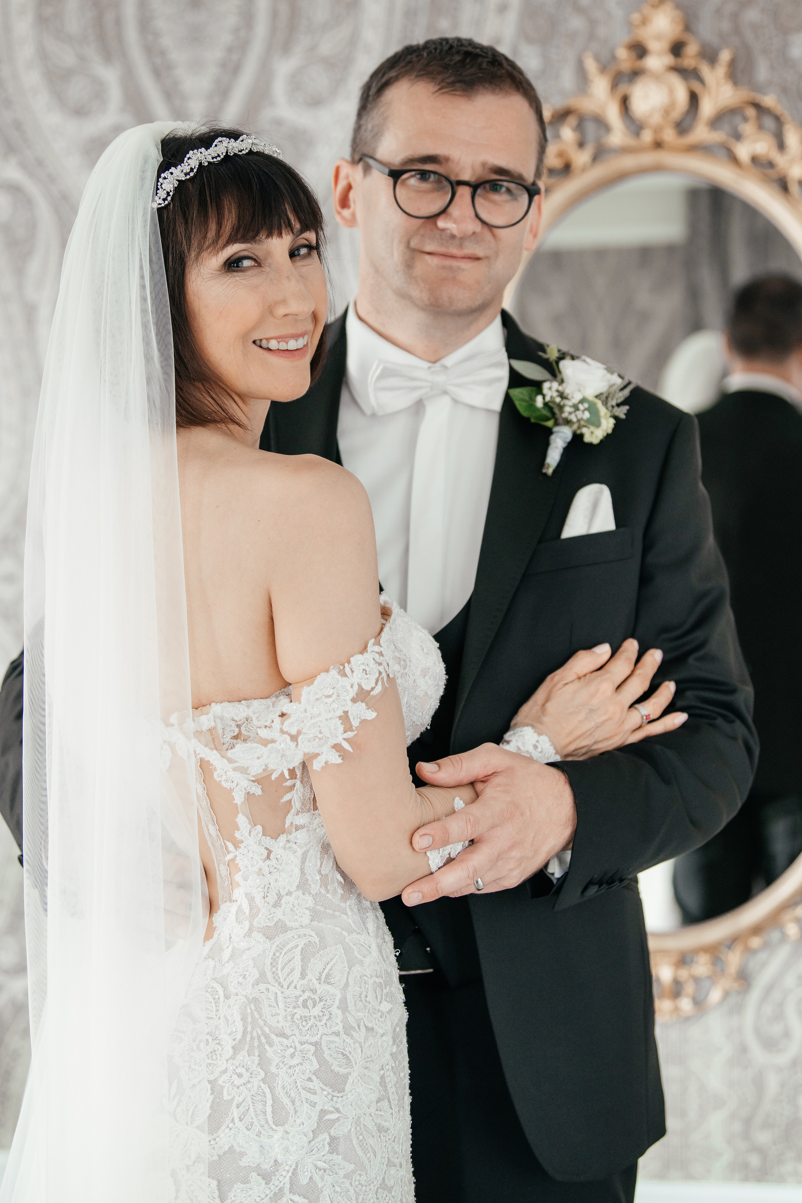 MARCELA & BRUNO Castle Gütsch in Luzern, Switzerland. I am Elena Altendorfer. Wedding photographer in Zurich and Switzerland