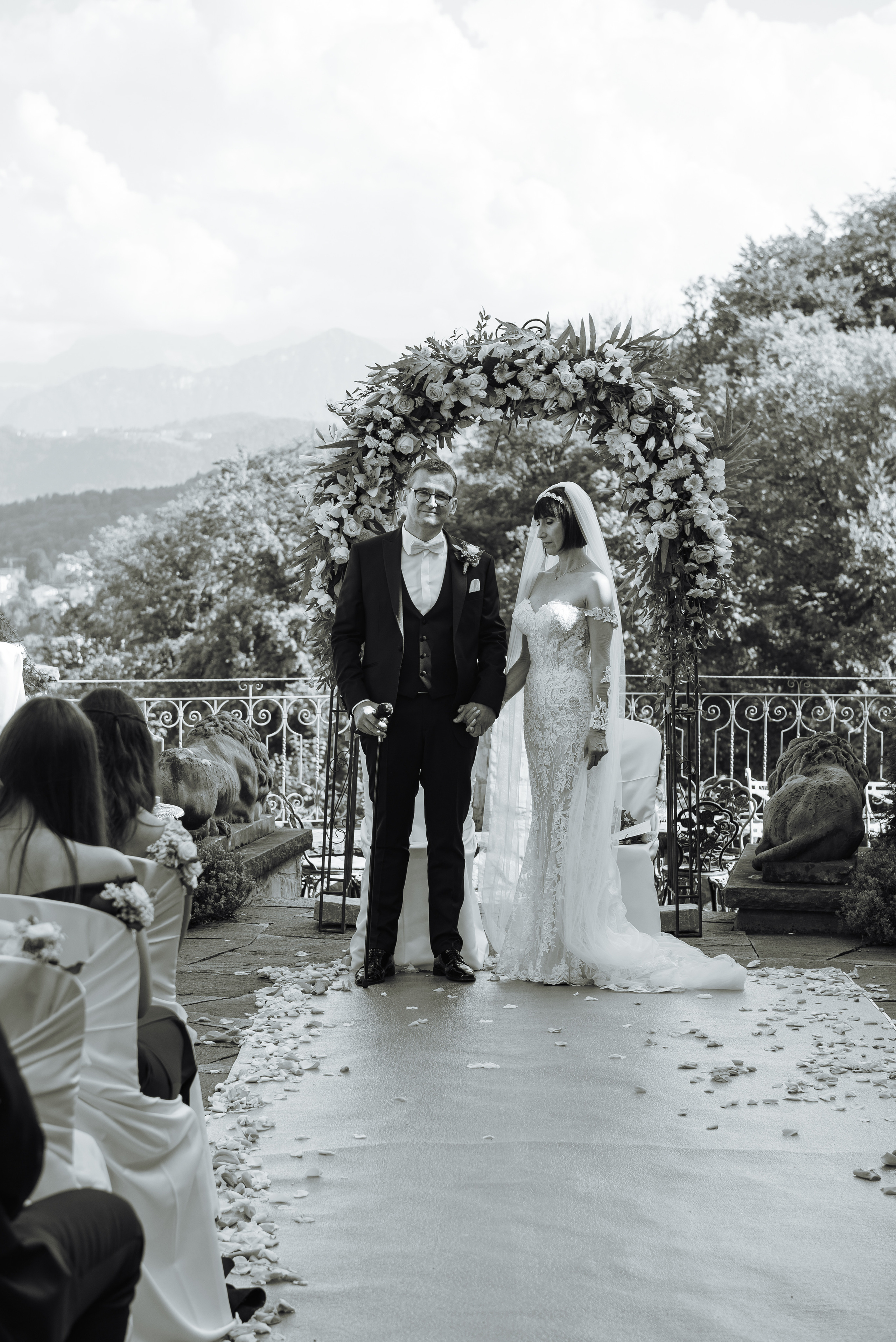 MARCELA & BRUNO Castle Gütsch in Luzern, Switzerland. I am Elena Altendorfer. Wedding photographer in Zurich and Switzerland