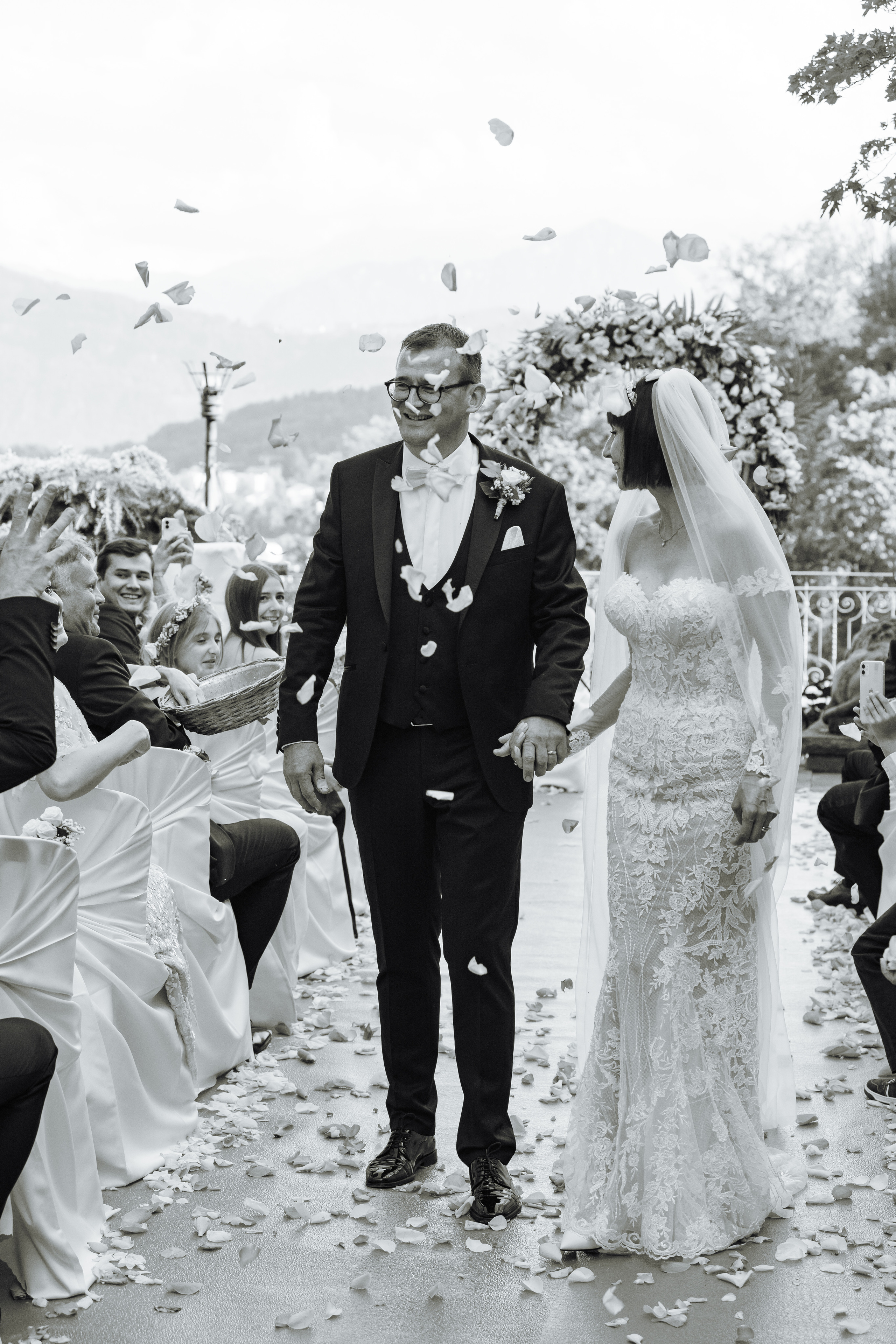 MARCELA & BRUNO Castle Gütsch in Luzern, Switzerland. I am Elena Altendorfer. Wedding photographer in Zurich and Switzerland