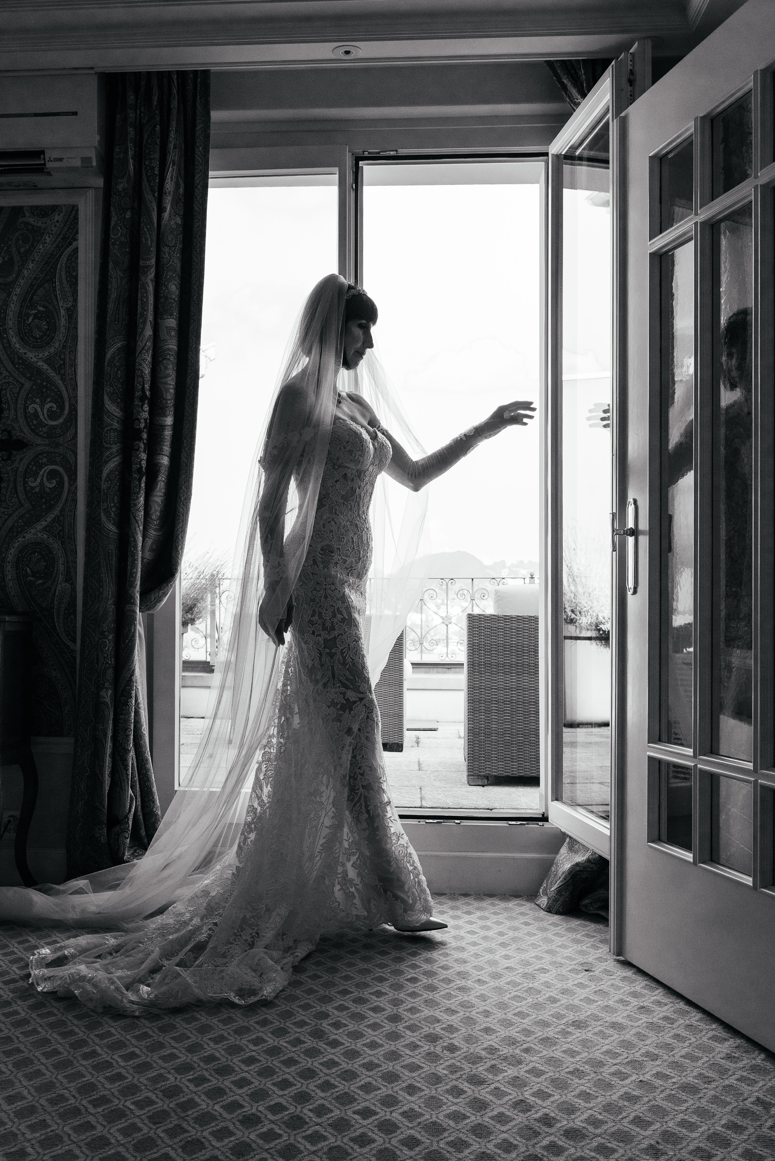 MARCELA & BRUNO Castle Gütsch in Luzern, Switzerland. I am Elena Altendorfer. Wedding photographer in Zurich and Switzerland