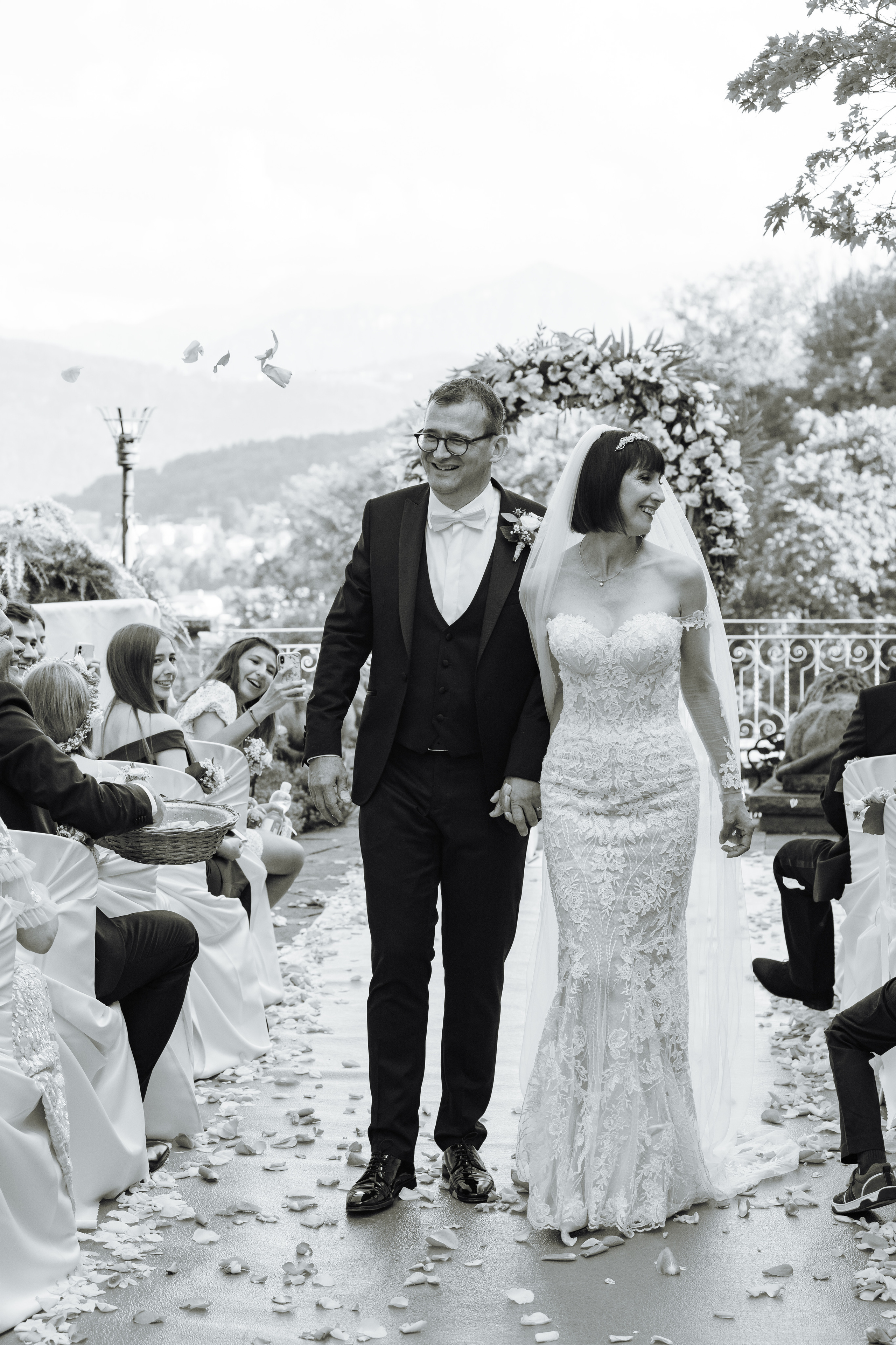 MARCELA & BRUNO Castle Gütsch in Luzern, Switzerland. I am Elena Altendorfer. Wedding photographer in Zurich and Switzerland