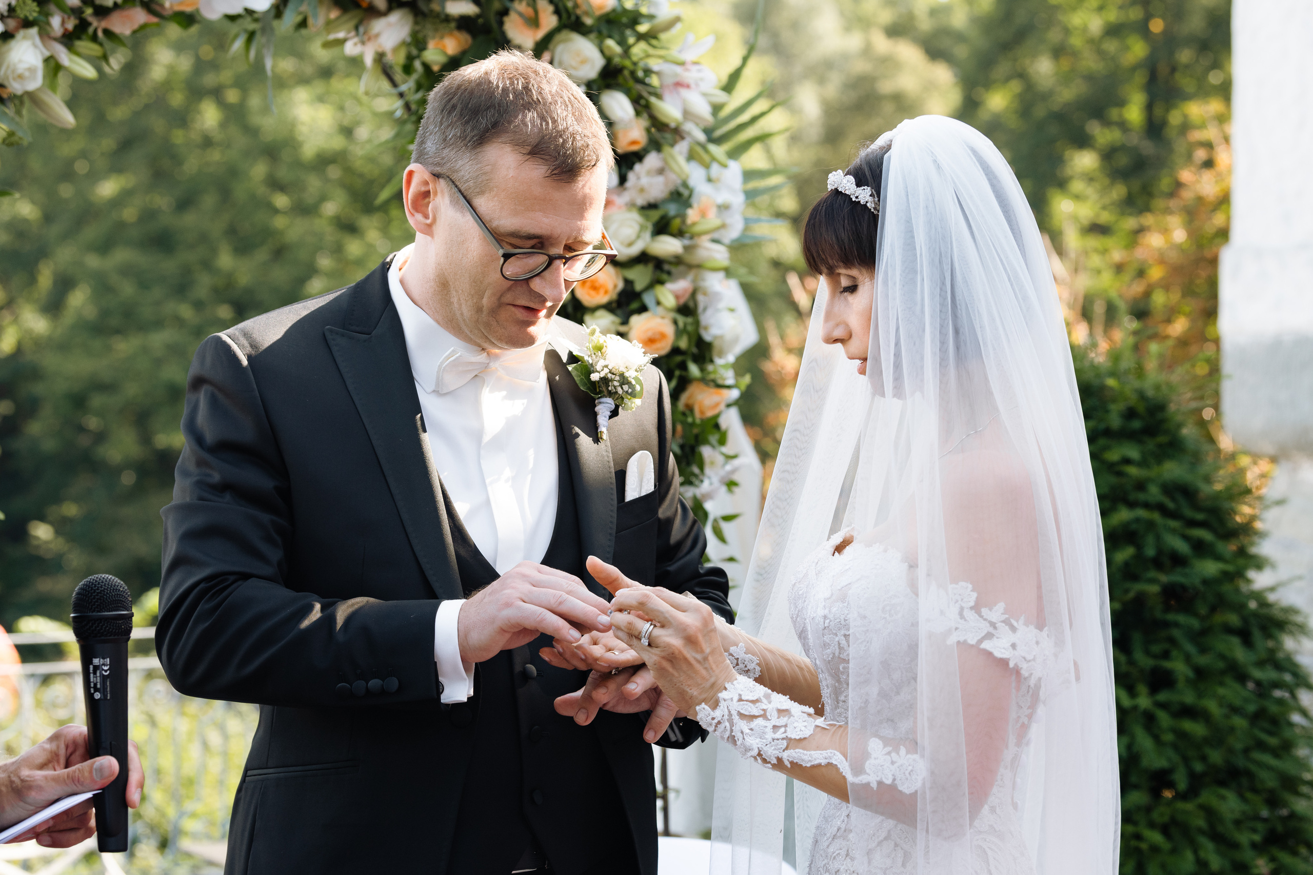 MARCELA & BRUNO Castle Gütsch in Luzern, Switzerland. I am Elena Altendorfer. Wedding photographer in Zurich and Switzerland