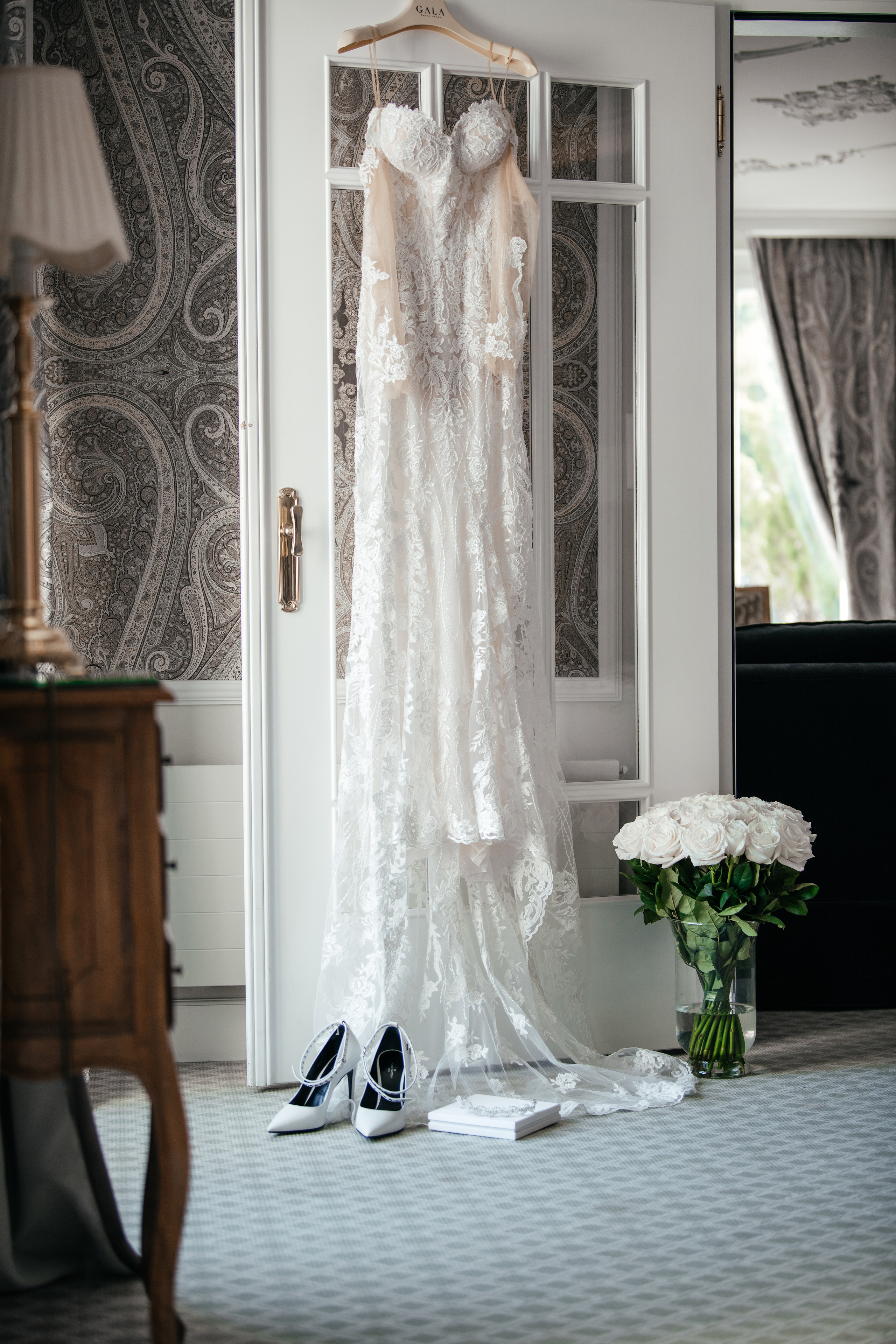 MARCELA & BRUNO Castle Gütsch in Luzern, Switzerland. I am Elena Altendorfer. Wedding photographer in Zurich and Switzerland