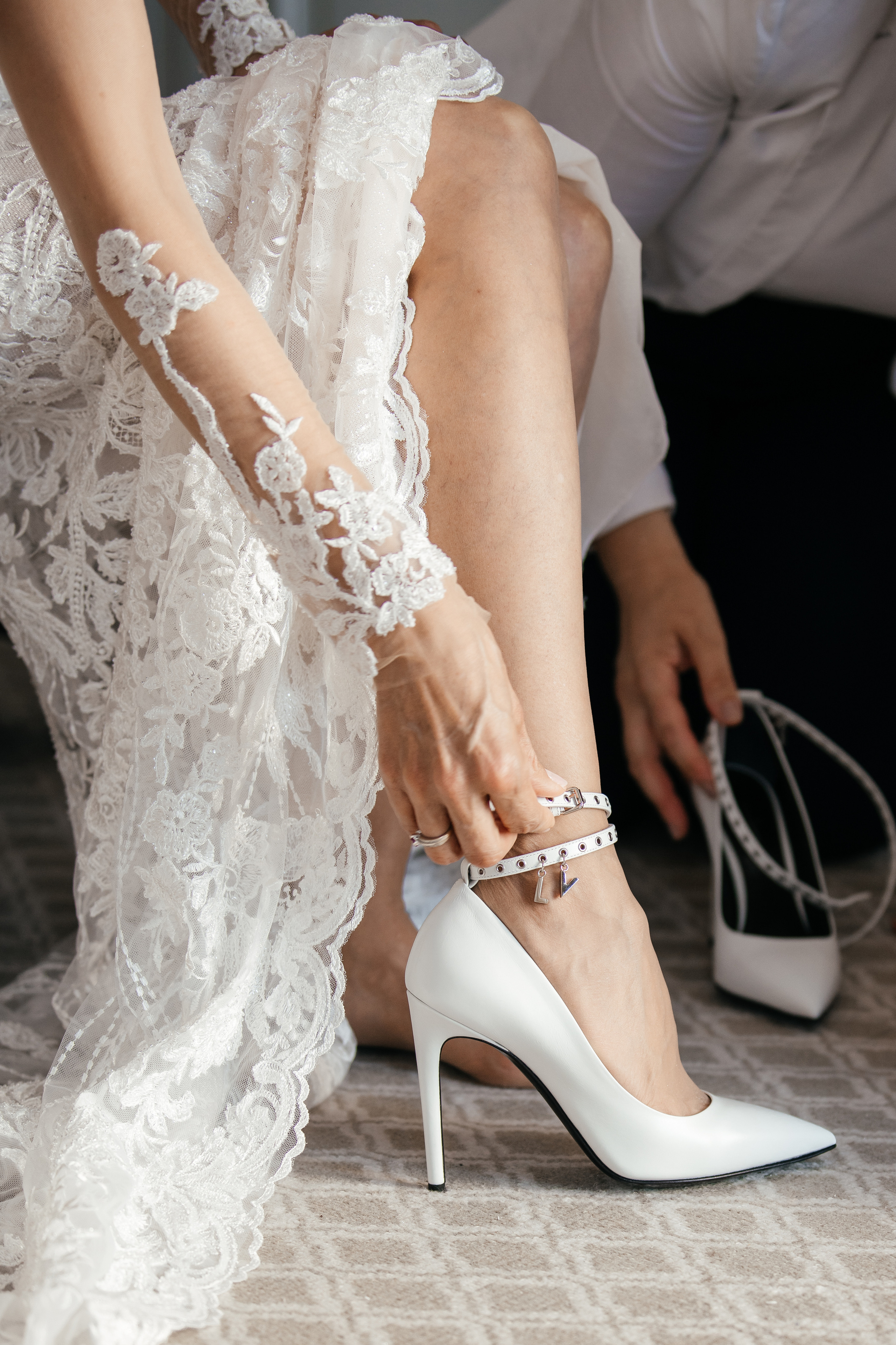 MARCELA & BRUNO Castle Gütsch in Luzern, Switzerland. I am Elena Altendorfer. Wedding photographer in Zurich and Switzerland