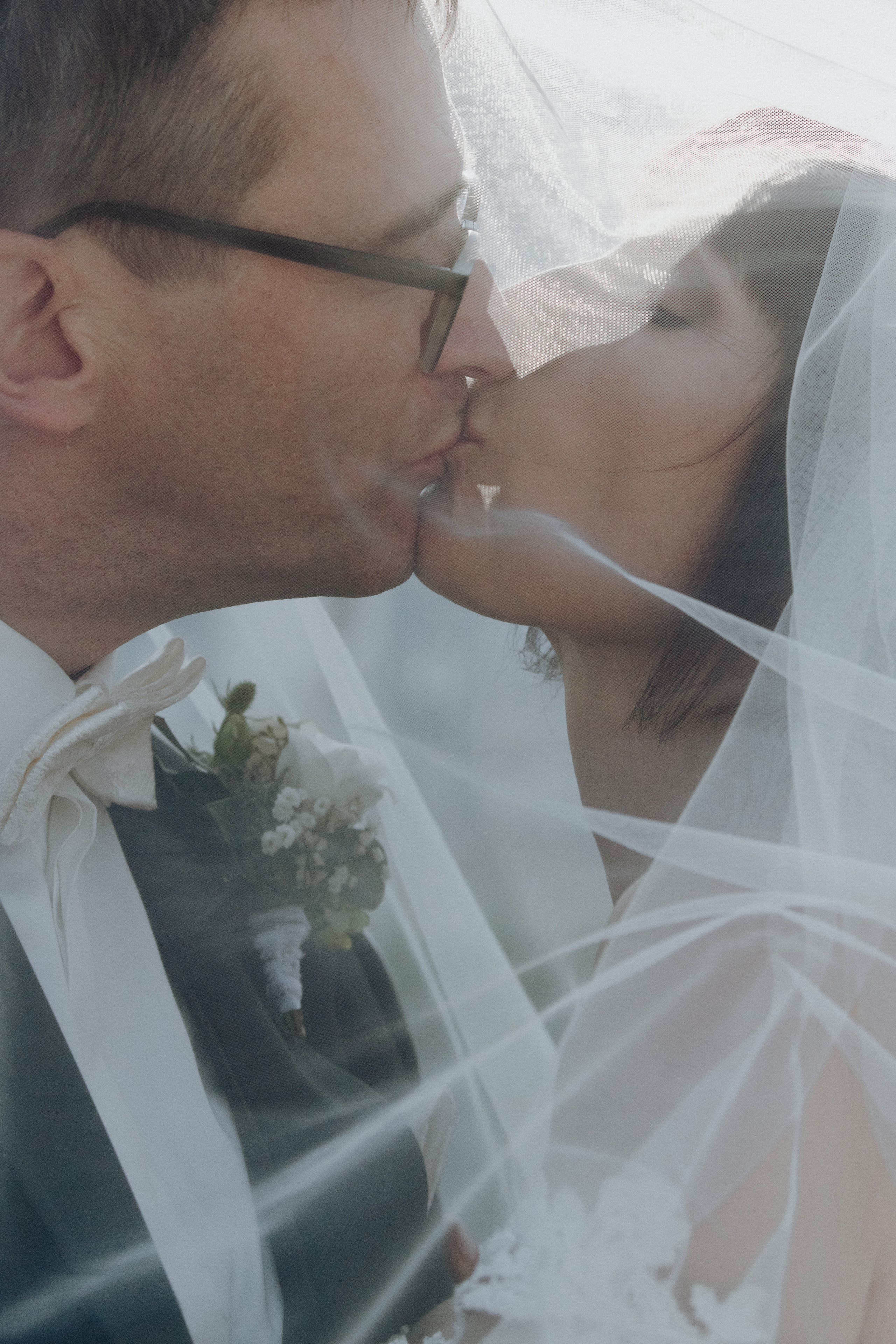 MARCELA & BRUNO Castle Gütsch in Luzern, Switzerland. I am Elena Altendorfer. Wedding photographer in Zurich and Switzerland