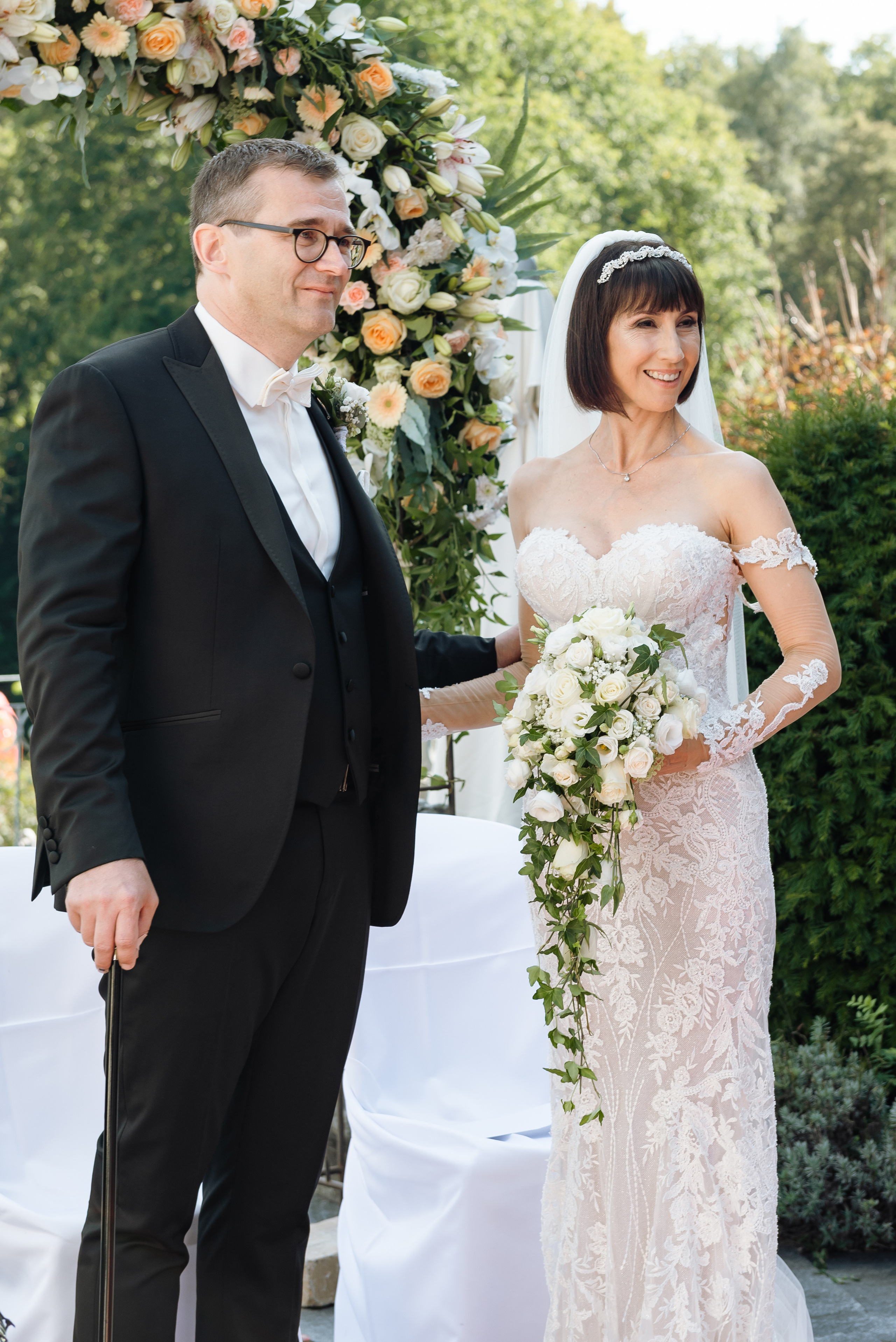 MARCELA & BRUNO Castle Gütsch in Luzern, Switzerland. I am Elena Altendorfer. Wedding photographer in Zurich and Switzerland