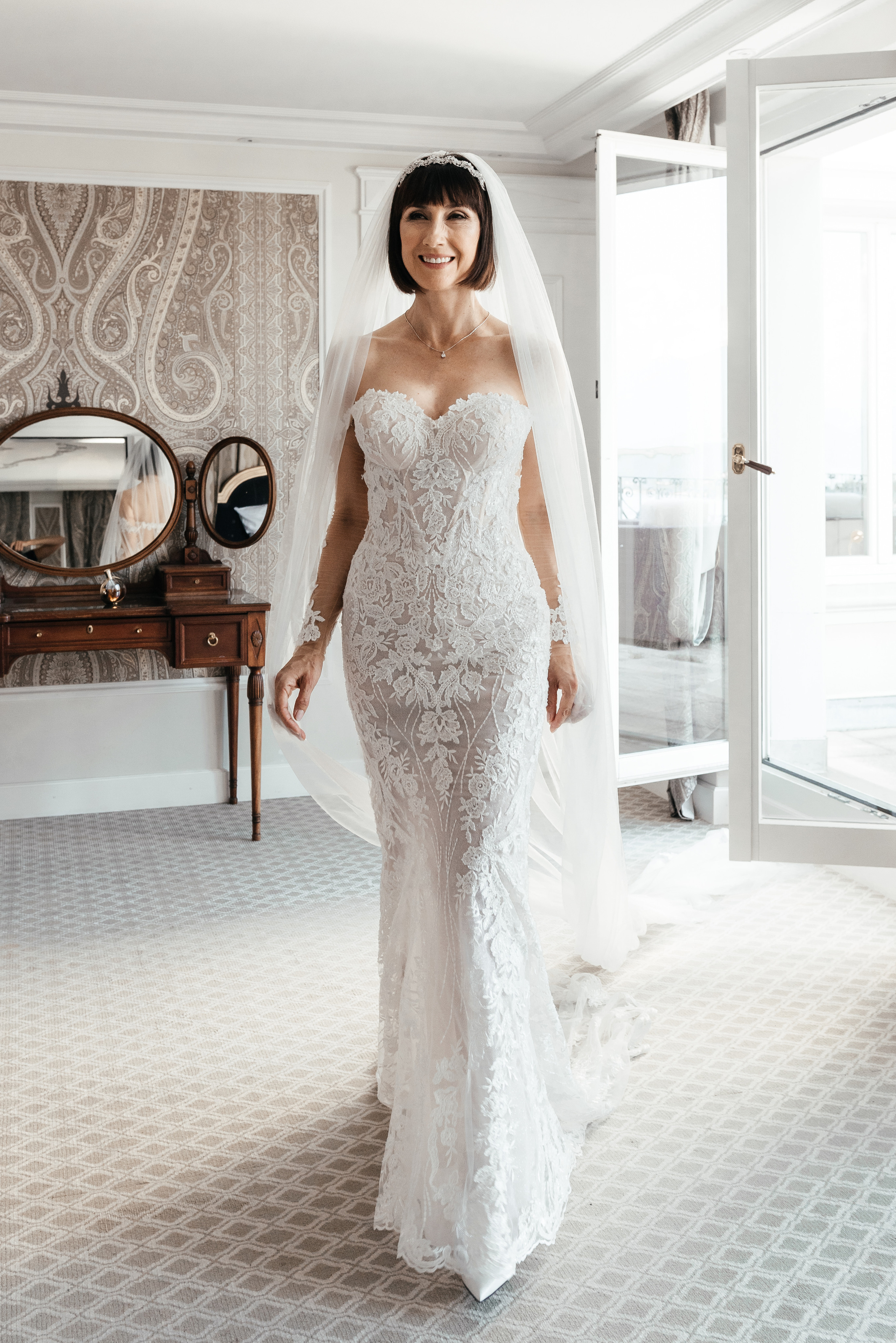 MARCELA & BRUNO Castle Gütsch in Luzern, Switzerland. I am Elena Altendorfer. Wedding photographer in Zurich and Switzerland