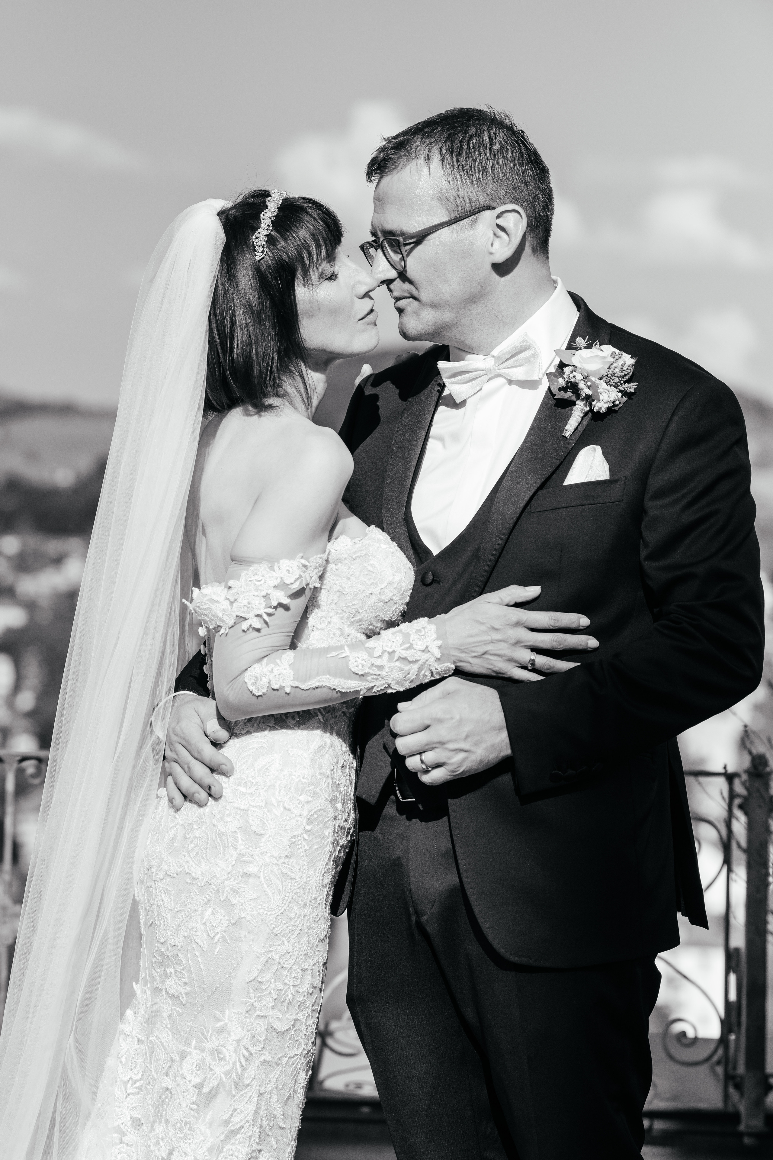 MARCELA & BRUNO Castle Gütsch in Luzern, Switzerland. I am Elena Altendorfer. Wedding photographer in Zurich and Switzerland