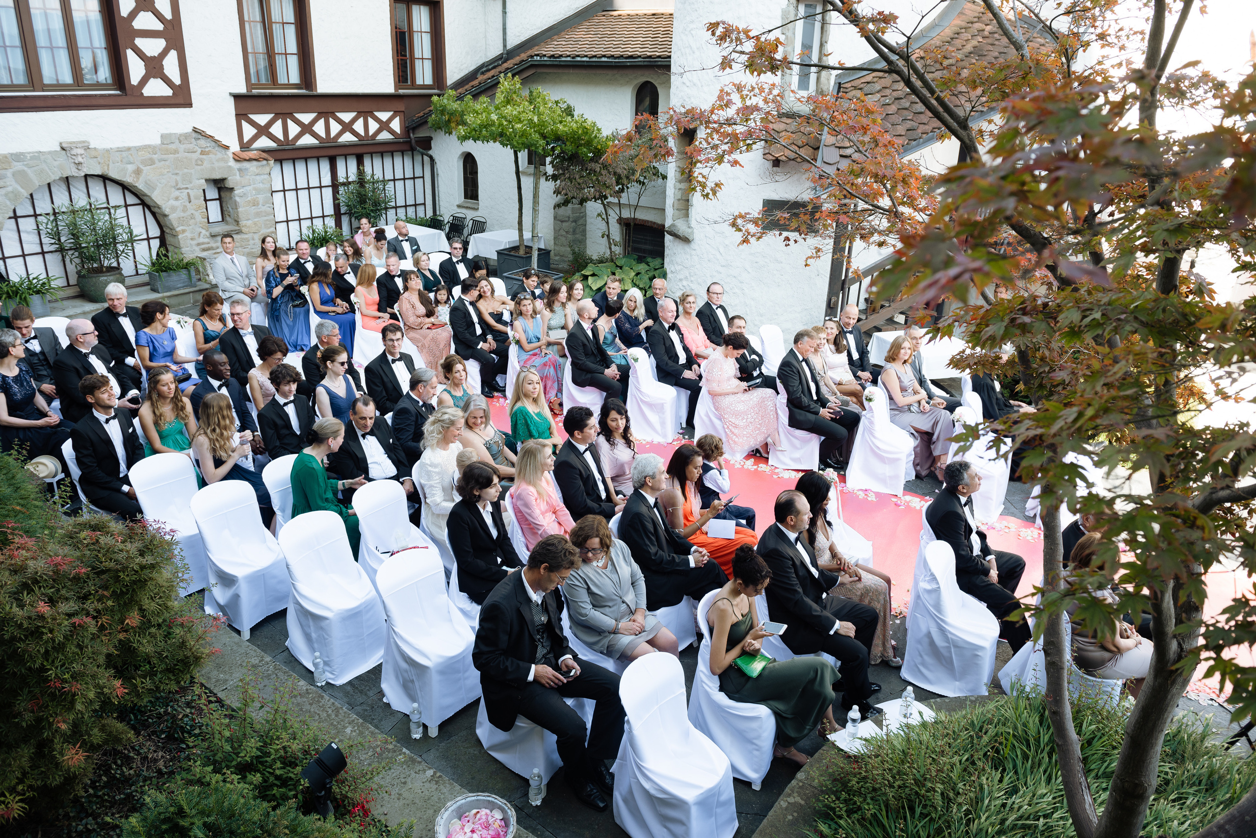 MARCELA & BRUNO Castle Gütsch in Luzern, Switzerland. I am Elena Altendorfer. Wedding photographer in Zurich and Switzerland