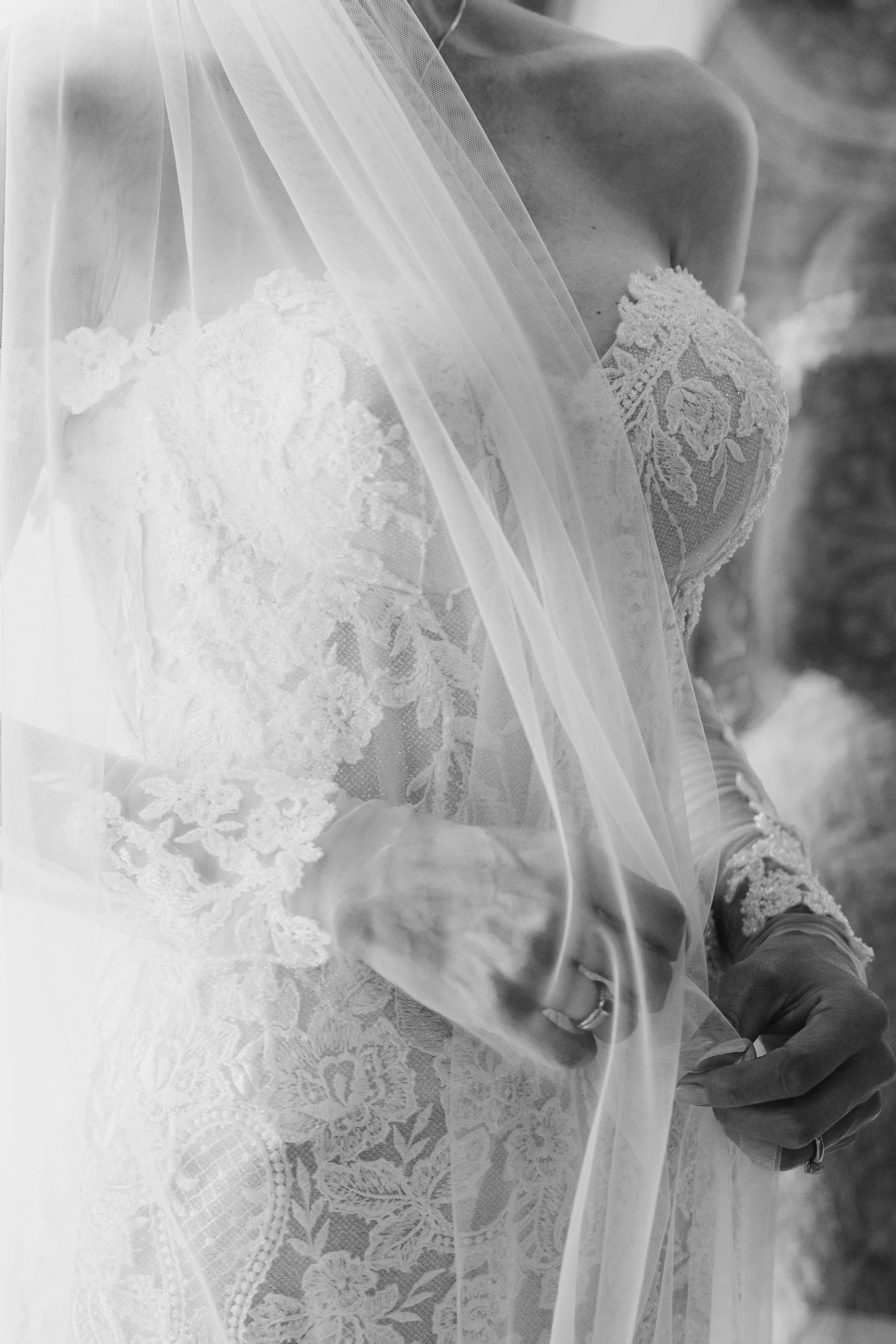 PORTFOLIO. I am Elena Altendorfer. Wedding photographer in Zurich and Switzerland