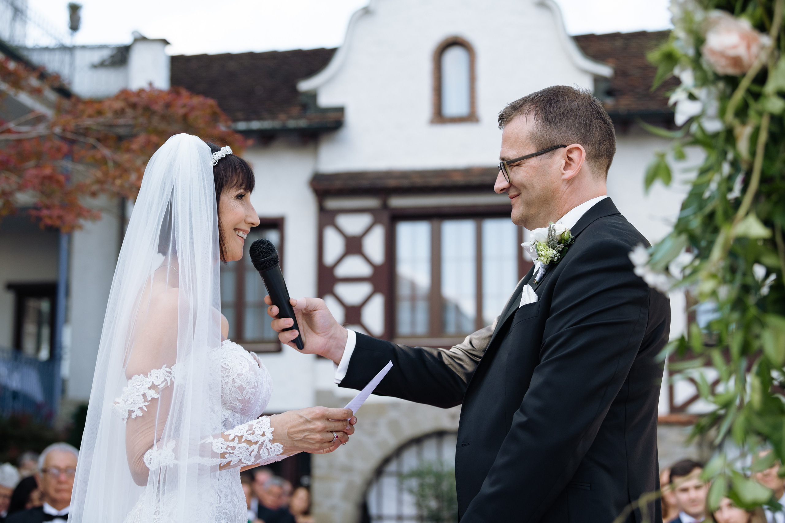 MARCELA & BRUNO Castle Gütsch in Luzern, Switzerland. I am Elena Altendorfer. Wedding photographer in Zurich and Switzerland
