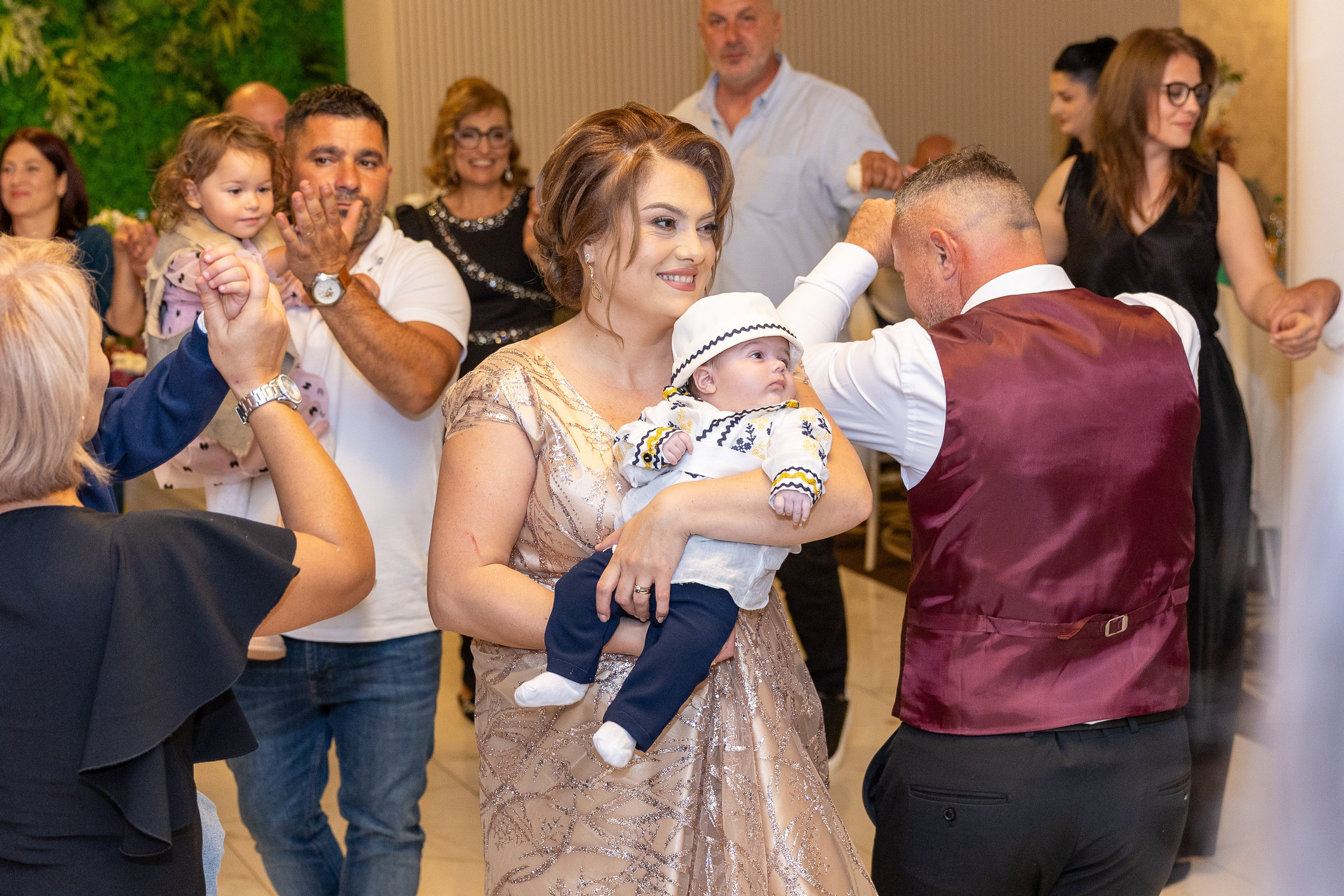 Andrei Sebastian. Moments By Gub