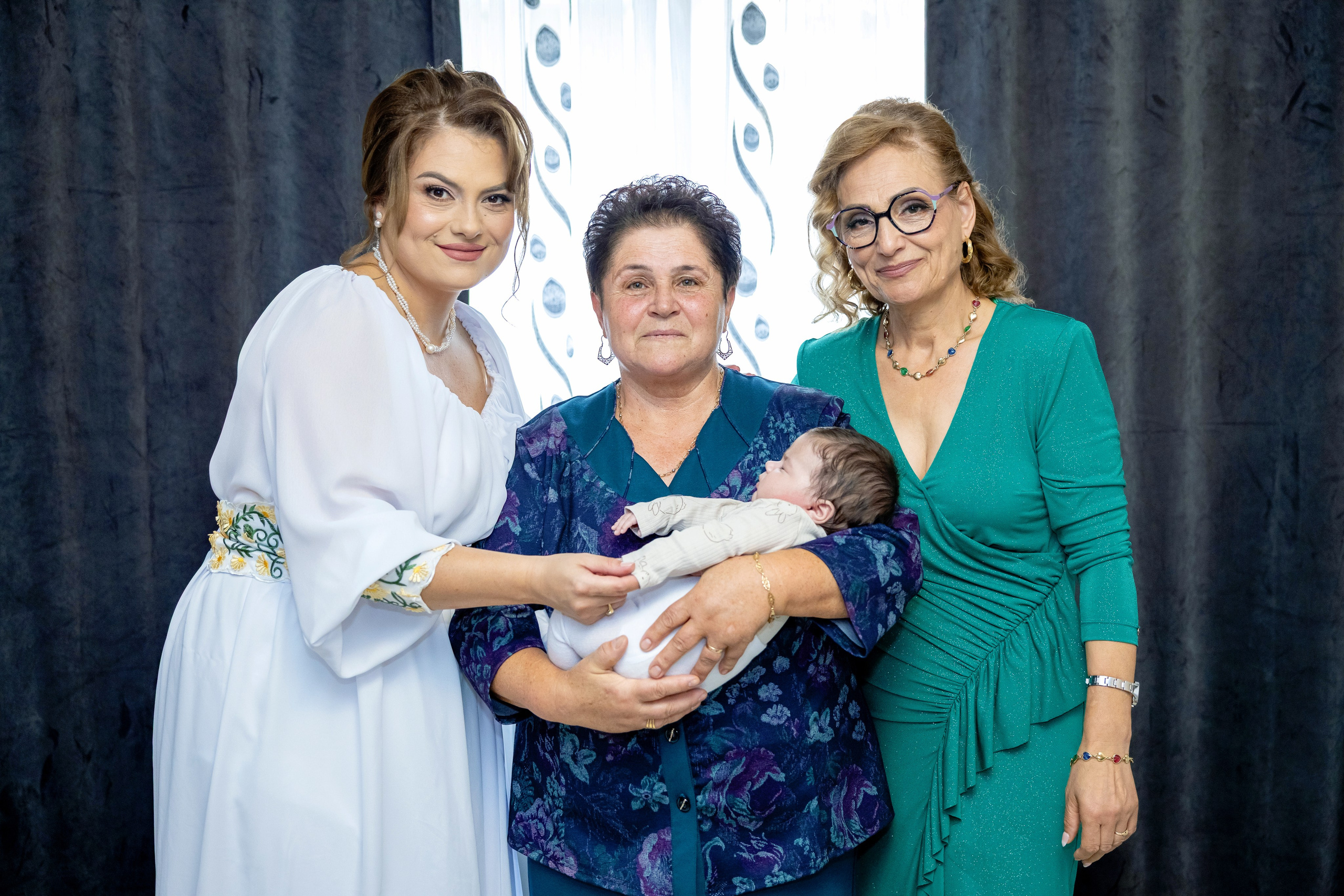 Andrei Sebastian. Moments By Gub