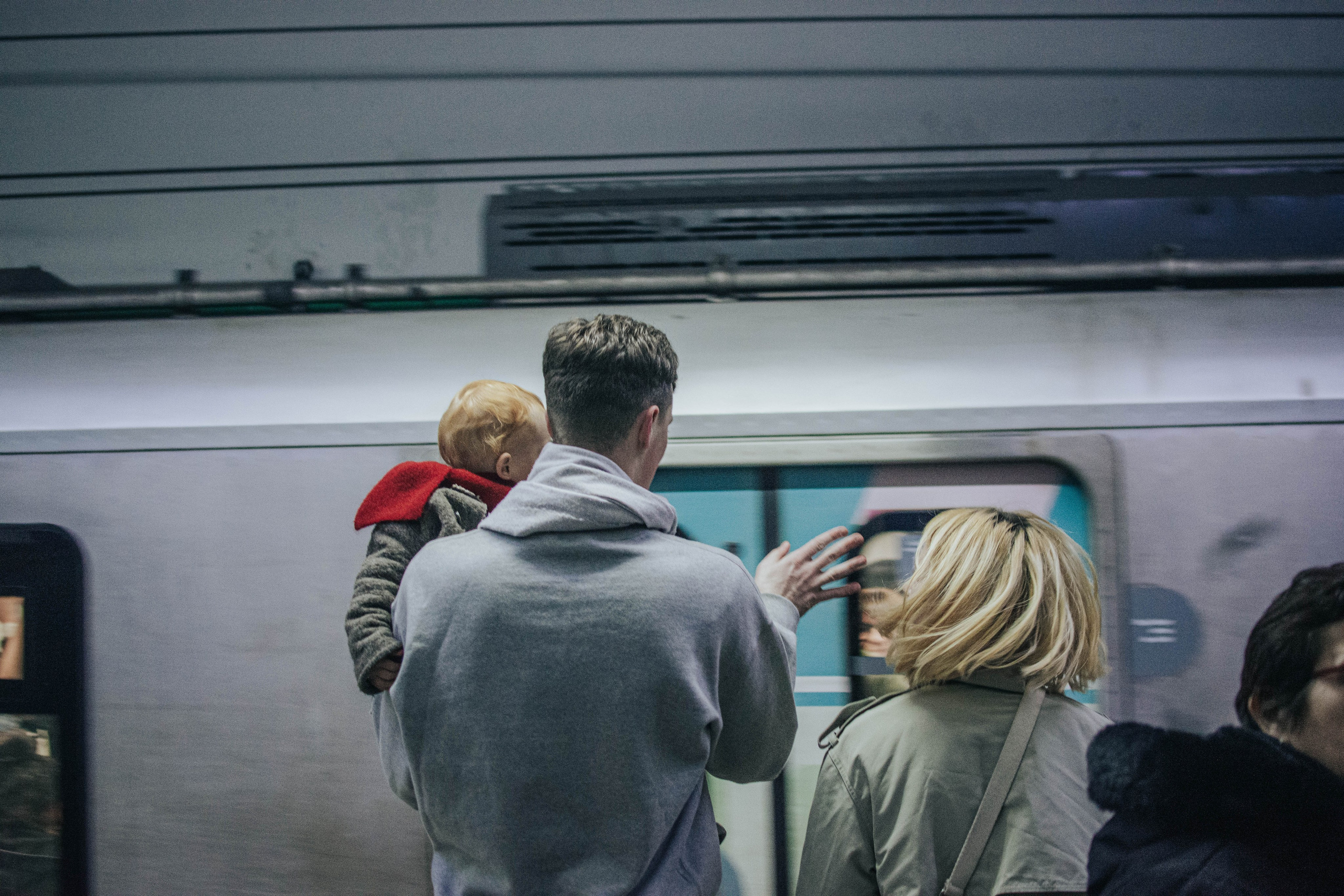 Family photo shoot. Buenos Aires. Photographer @elmirkami in the city of Buenos Aires
