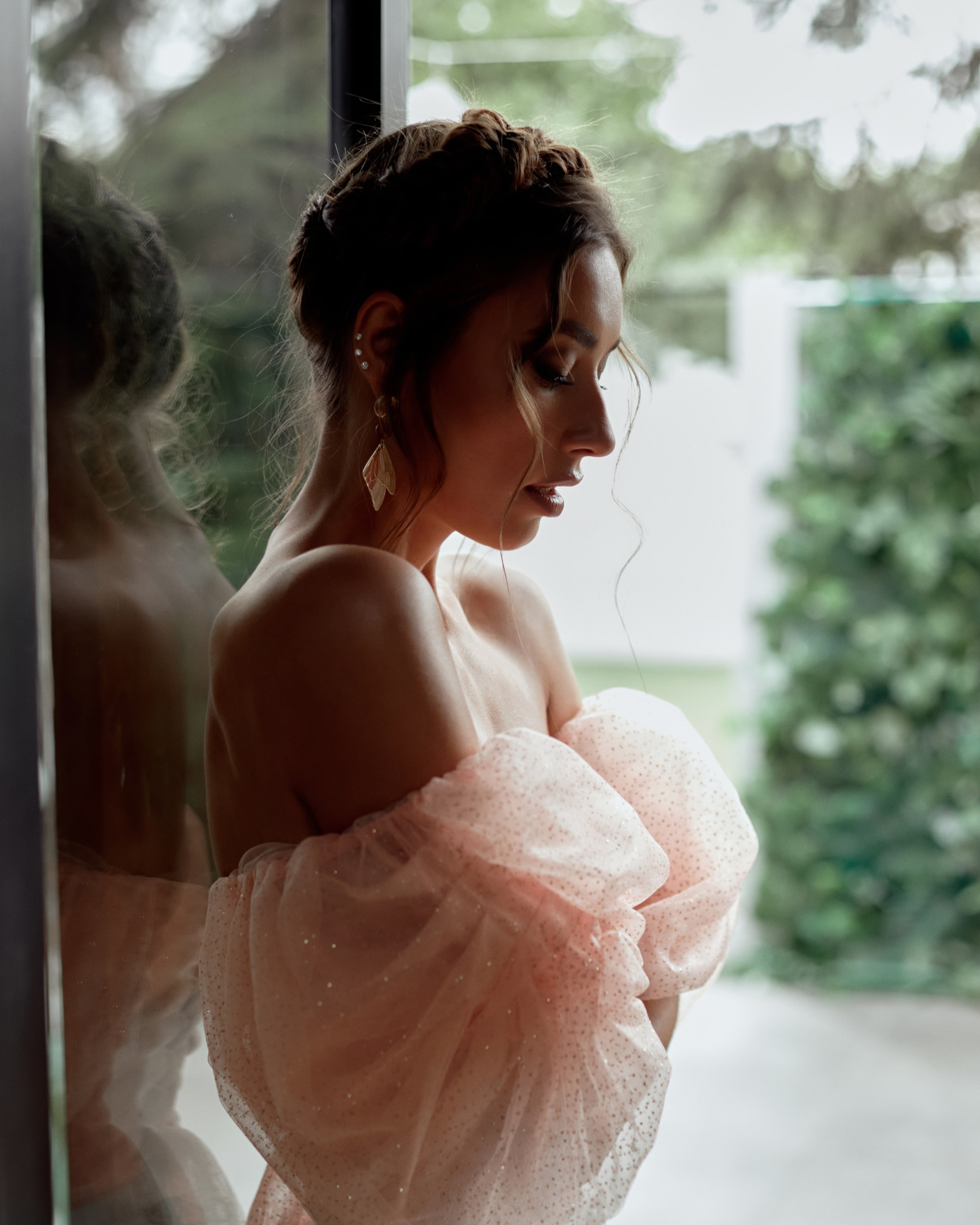 Alexandra. Amazing photo session at a time convenient for you. Y