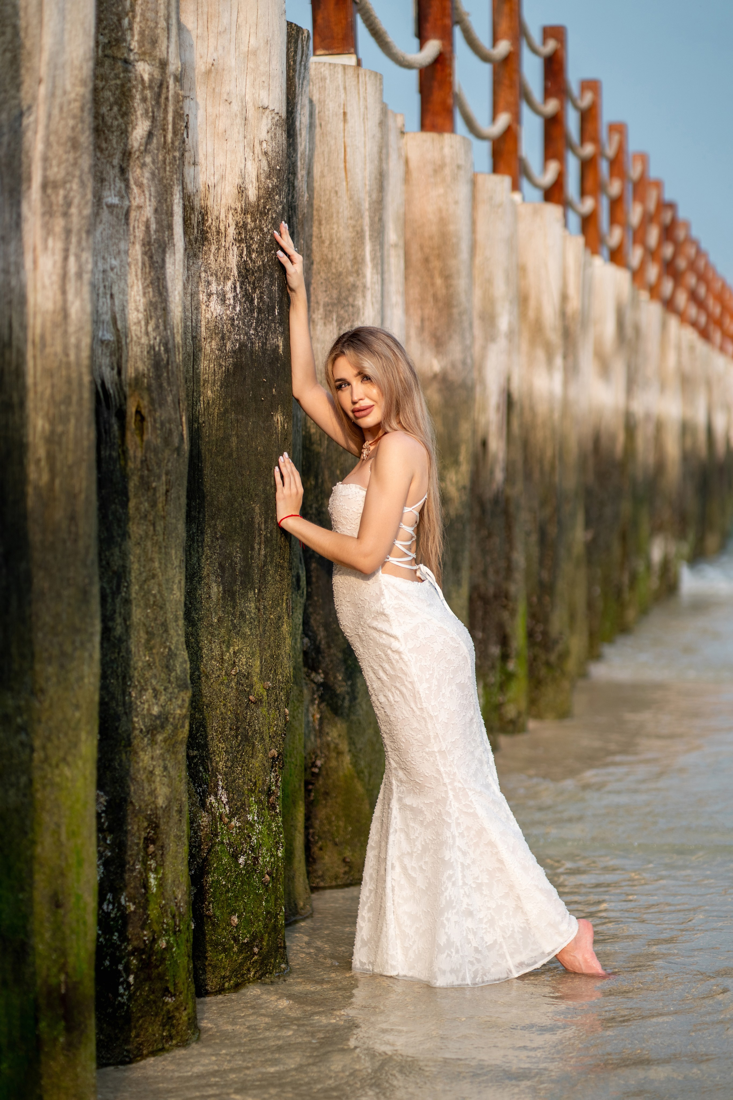 Sea breeze and kisses. Angela Iakovleva — Family Photographer in Dubai