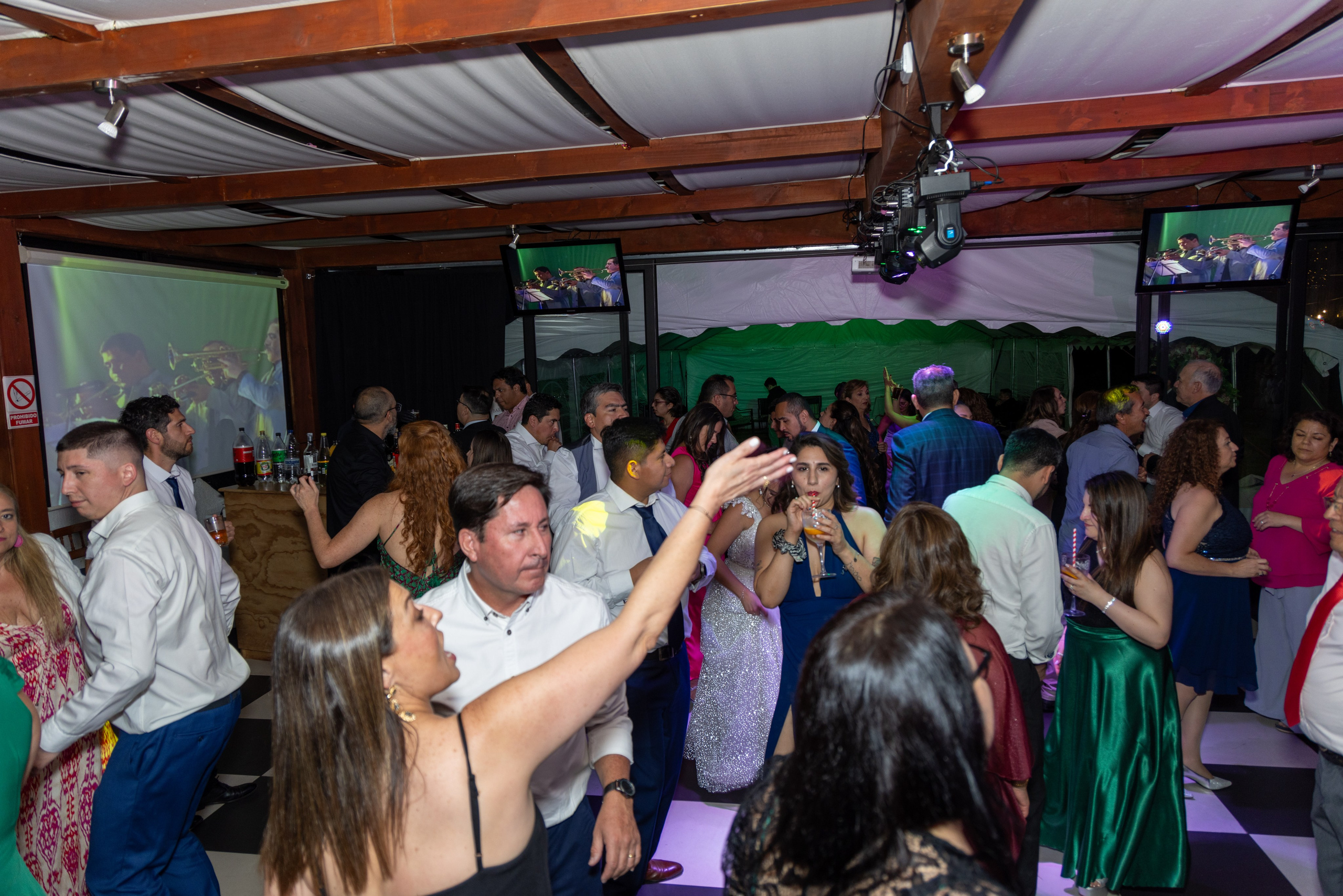 Katherin y Daniel. Dinka & Emilio - El arte de preservar lo que no se repite