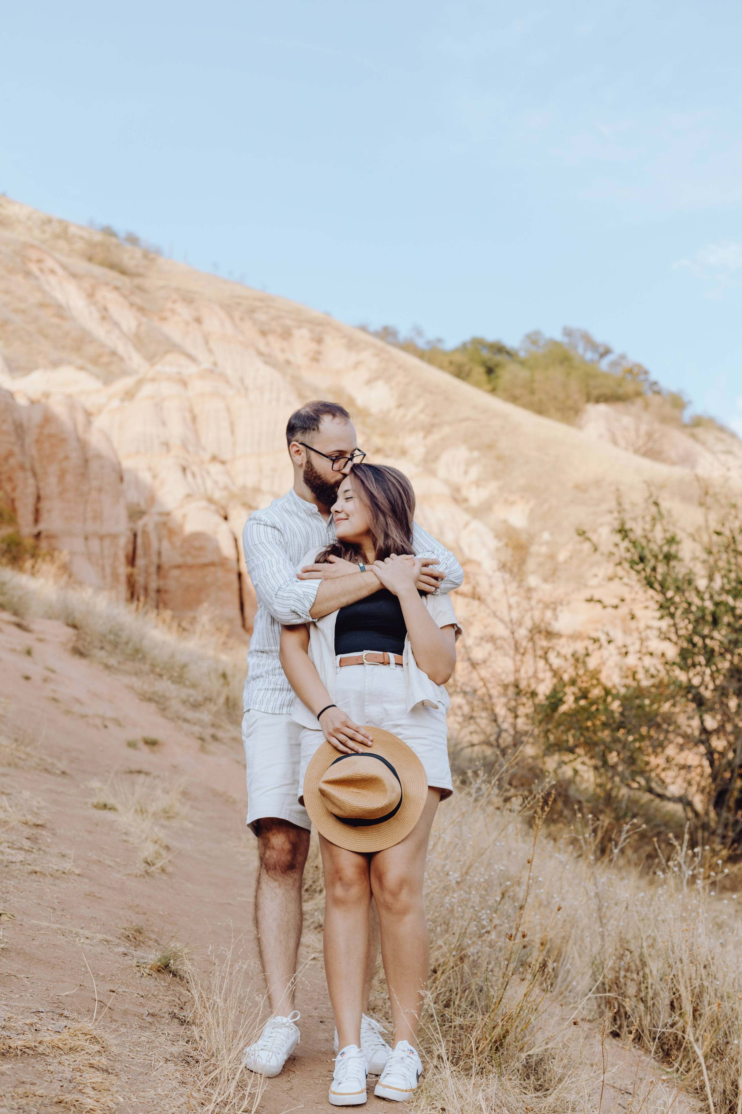 Moise & Delia. Wedding & couple photographer from Romania Rut Vetan