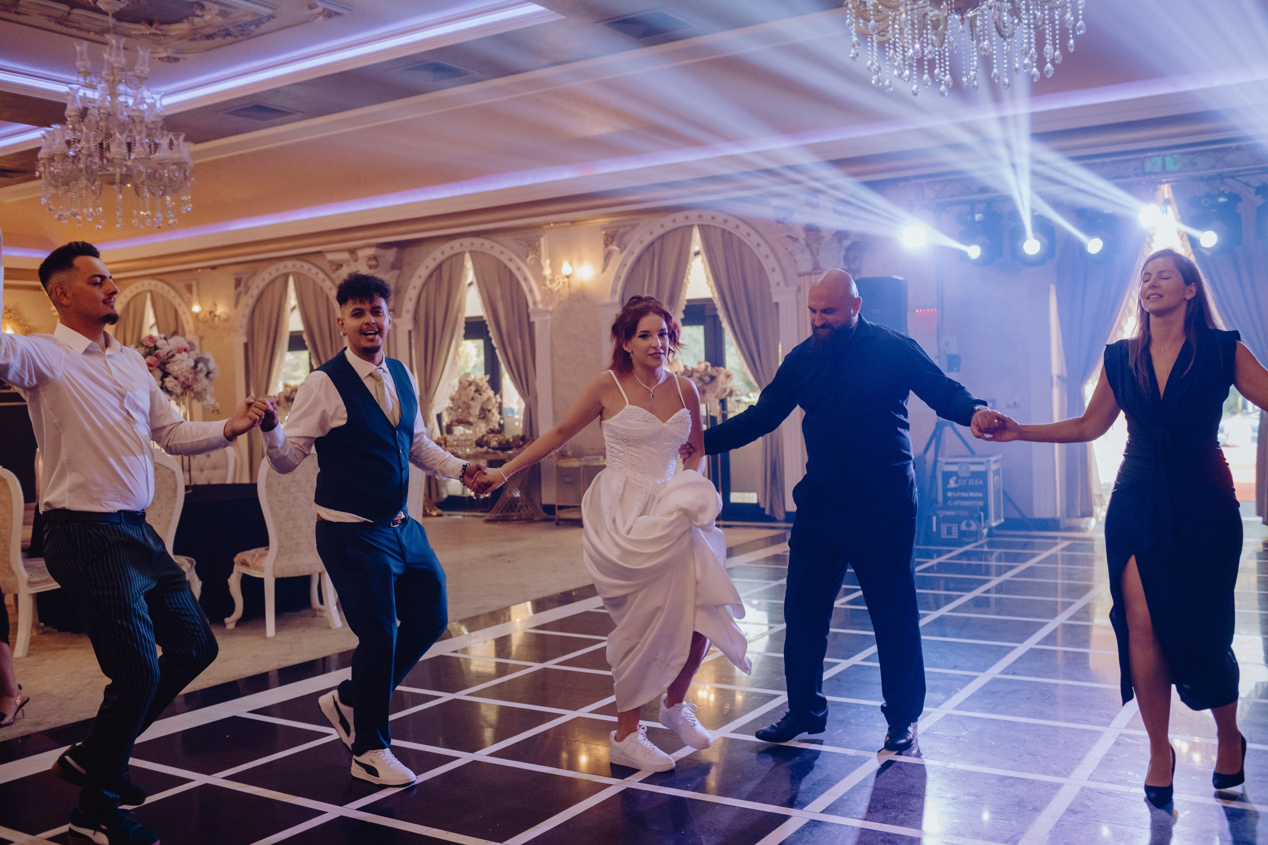 Paul & Maria. Wedding & couple photographer from Romania Rut Vetan