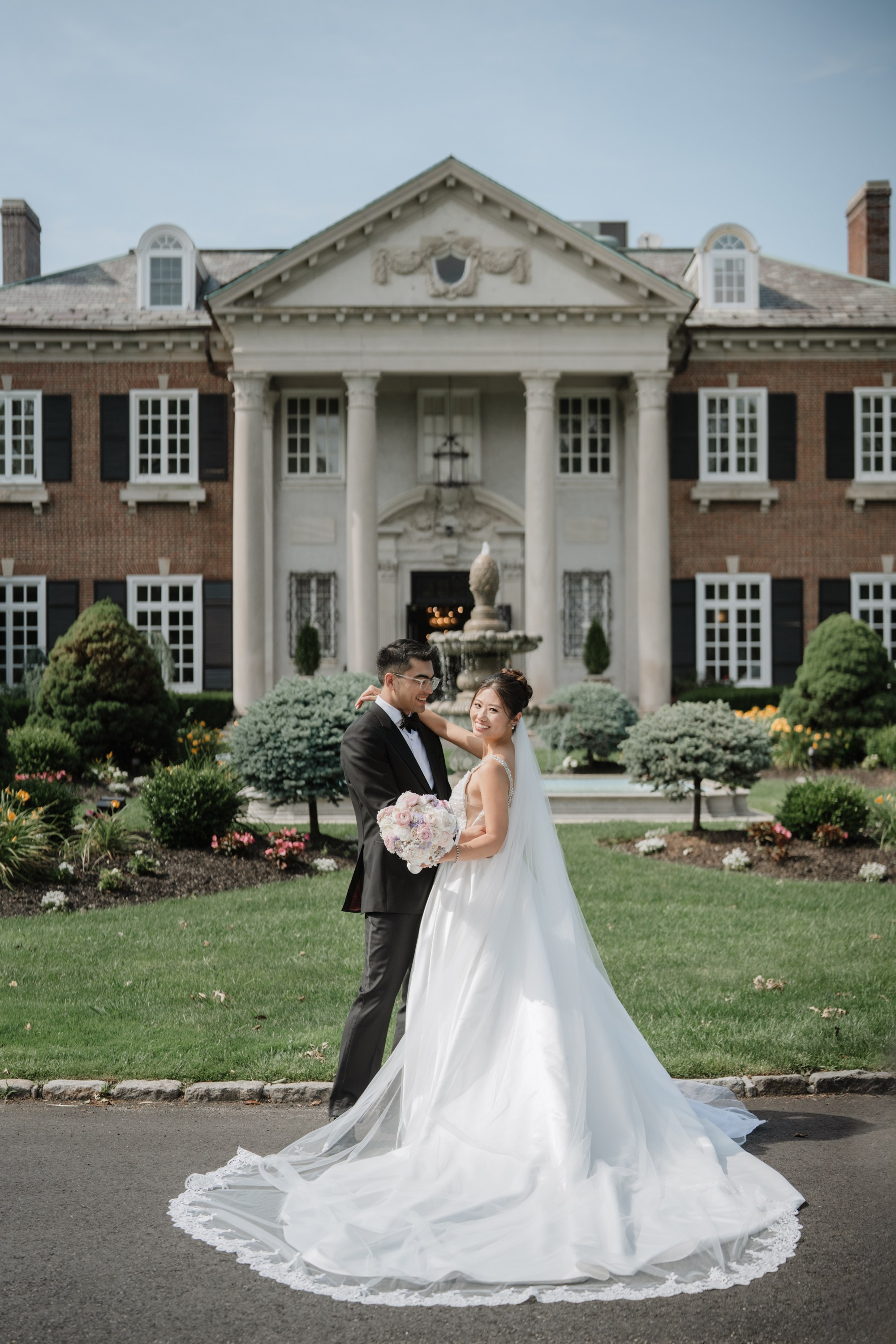 A stunning wedding with Asian style. Portrait and wedding photographer in New York