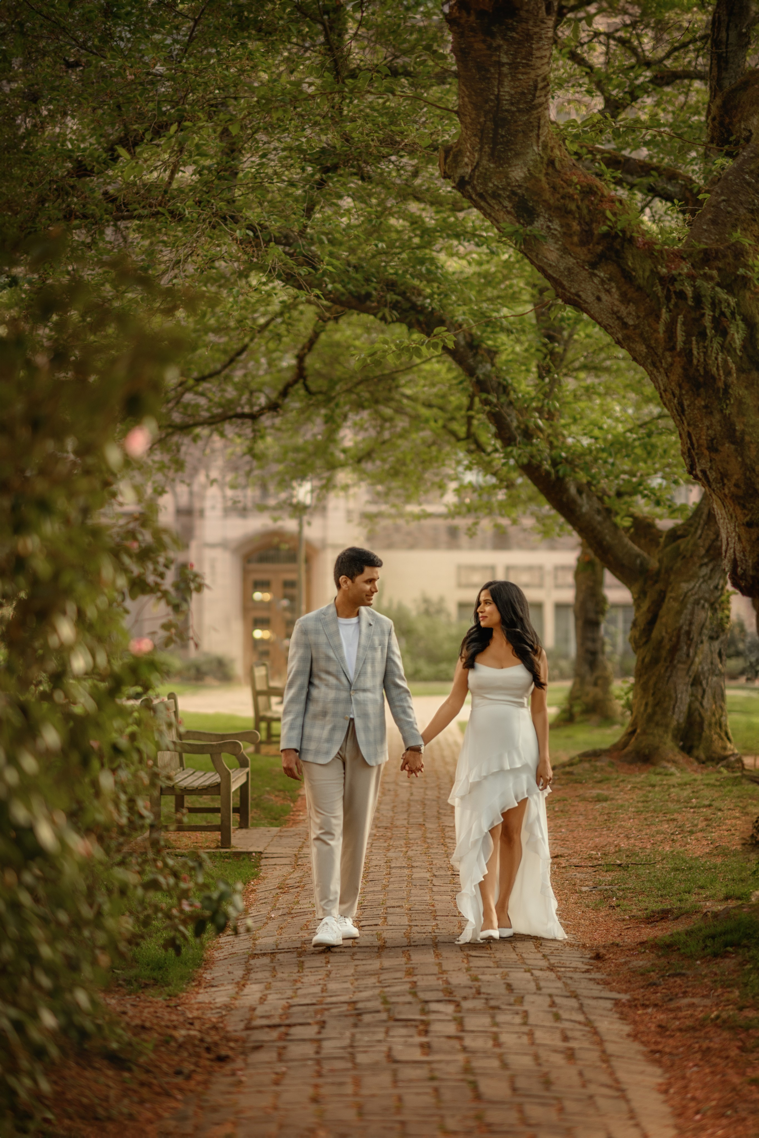 Praveena with her husband. Wedding & family photography in Seattle area. Helen Michelle photographer