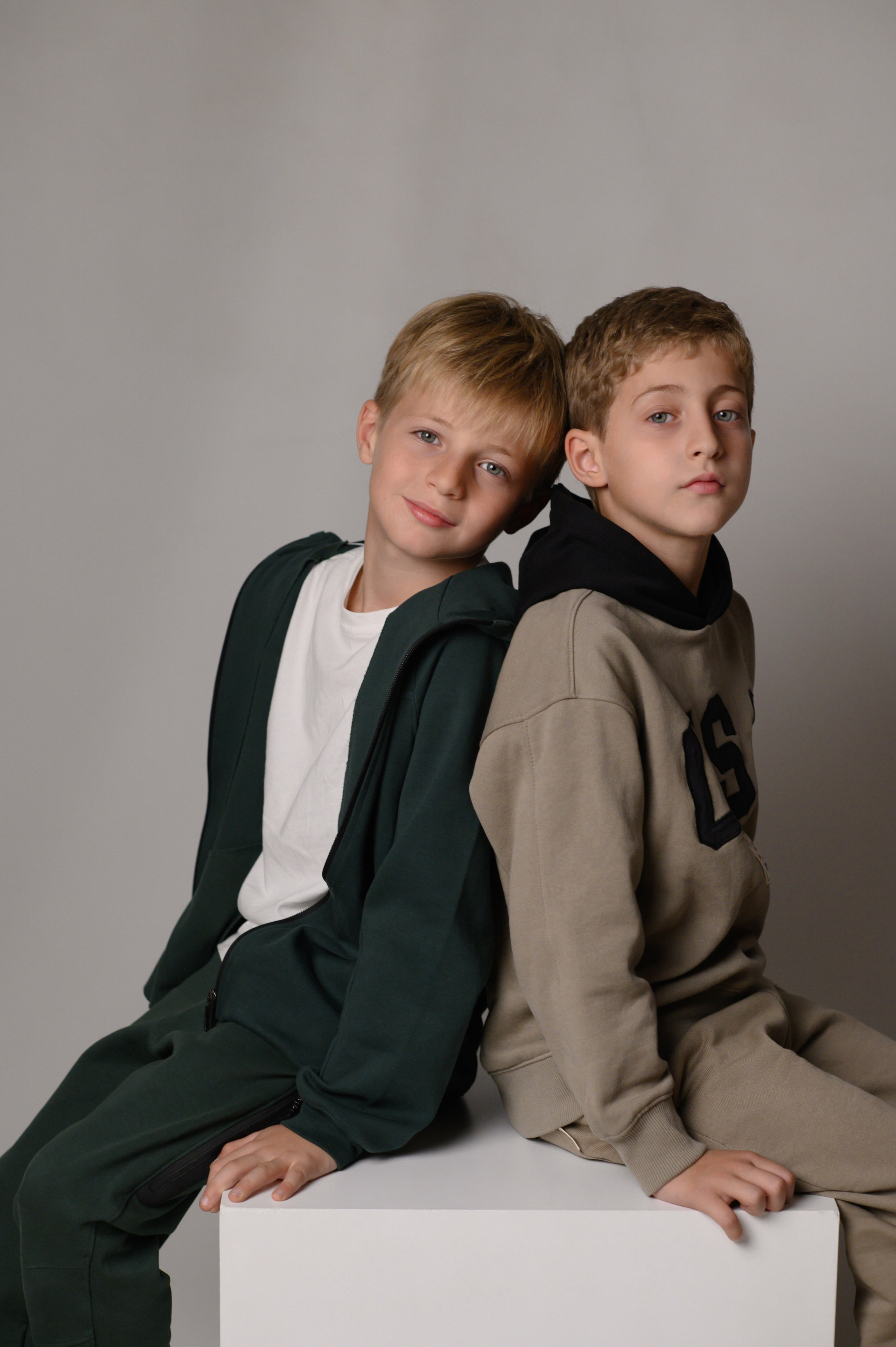 KIDS STUDIO. Семейная, детская, портретная и предметная фотосъемка в Салониках