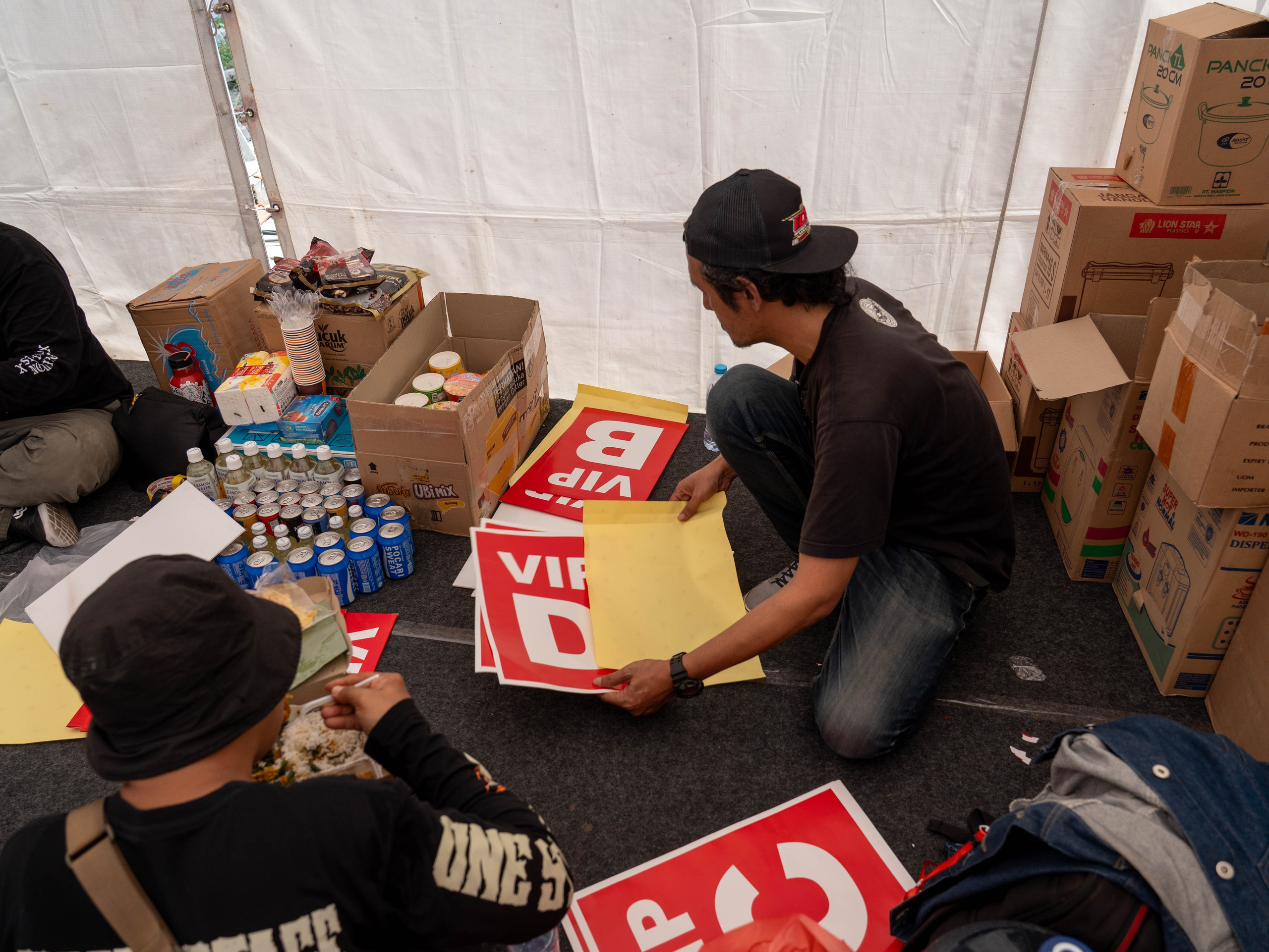 Laskar Cinta Concert — Behind The Scenes. Aro Salaka Event Photography