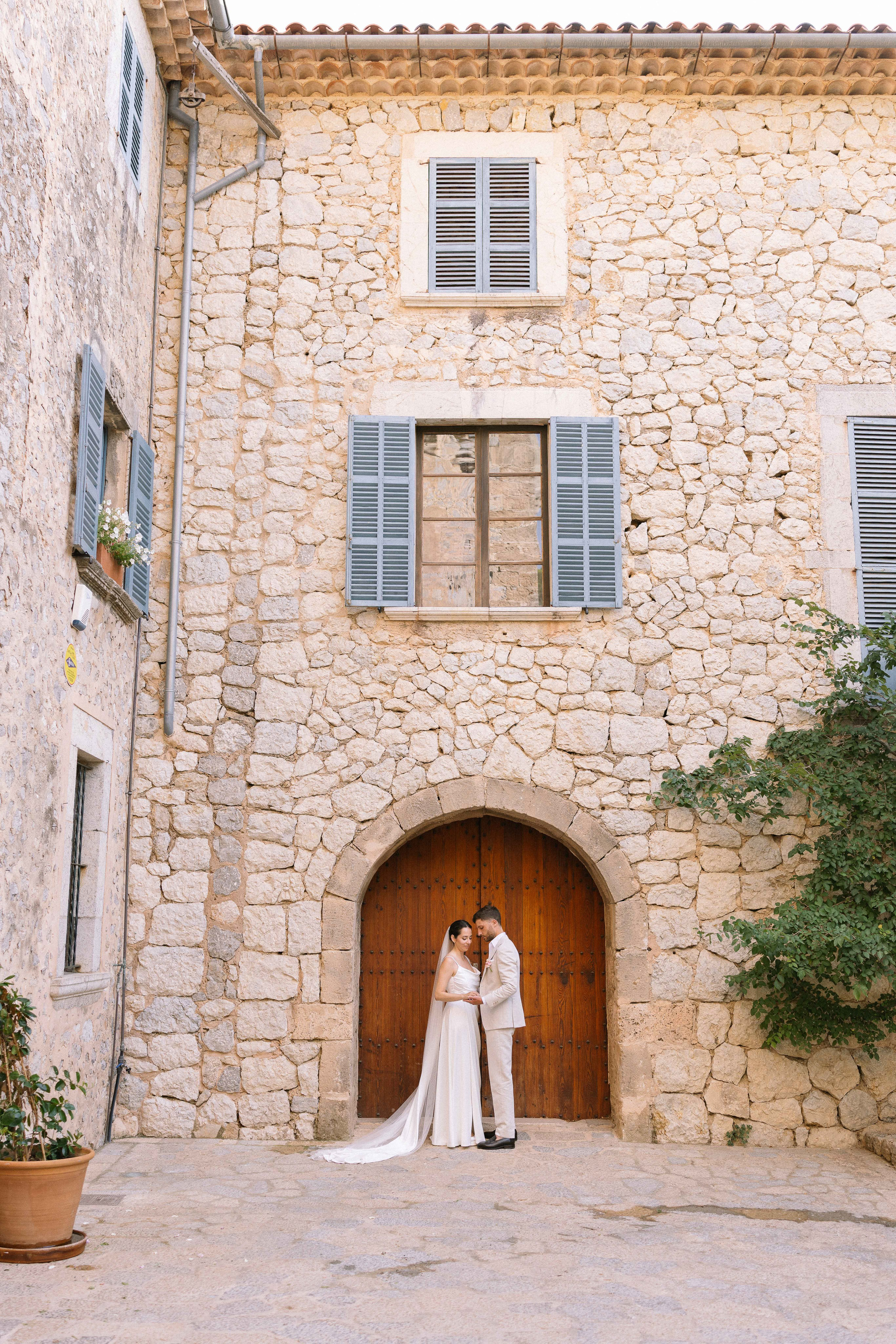 Nati & Juan. Wedding Celebrant in Mallorca Iban Collin