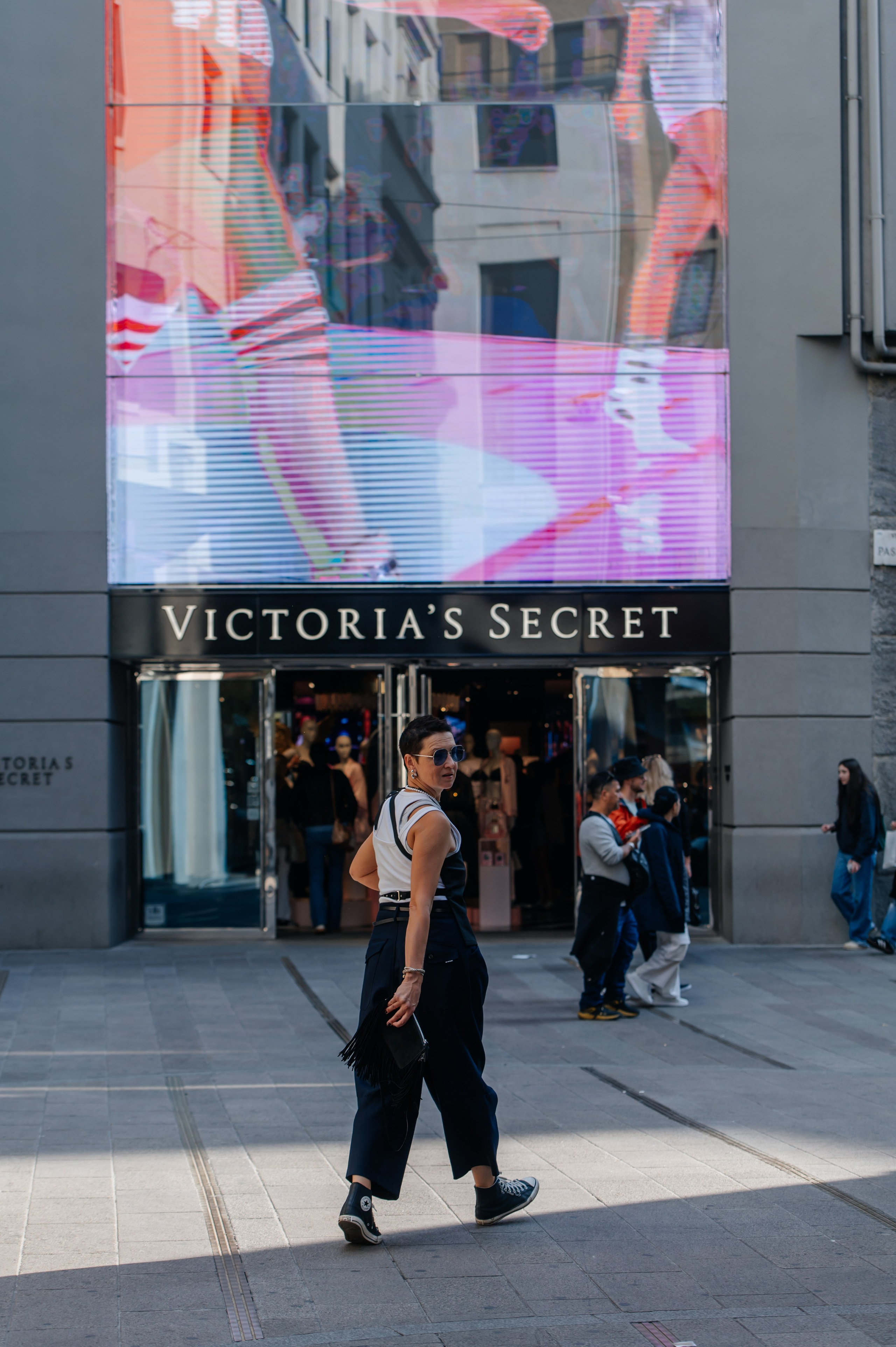 Milan, Autumn 🍂, Julia. Wedding photographer from Moldova Alexey Chipchiu