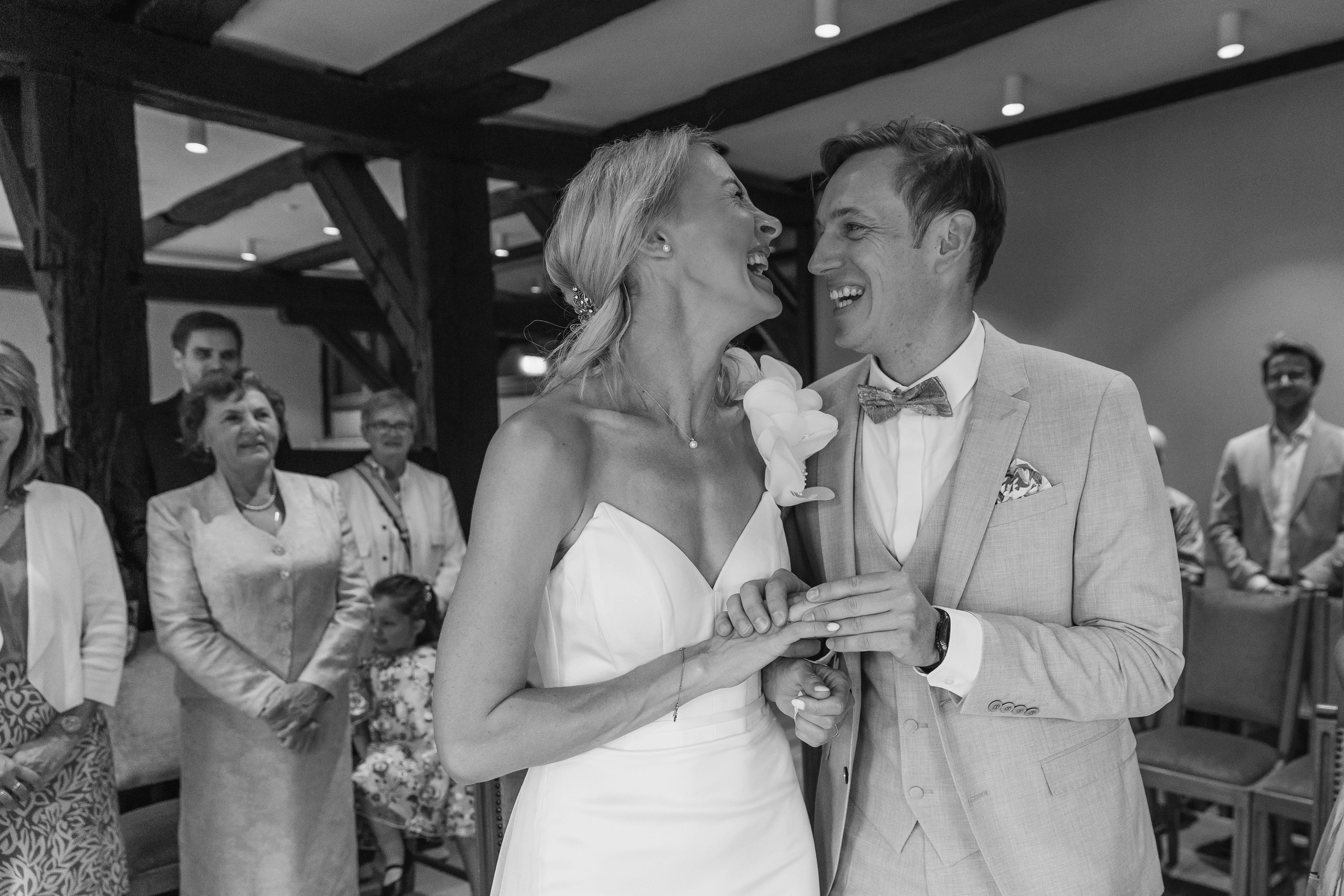 Svetlana and Yann. Hochzeitsgeschichten – Professionelle Hochzeitsfotografie & Videografie in Deutschland, Italien, Spanien und ganz Europa