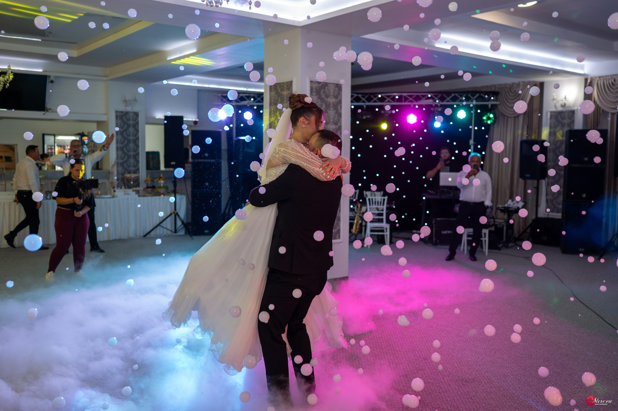 Lutu. Mircea Marculescu Photography Videography