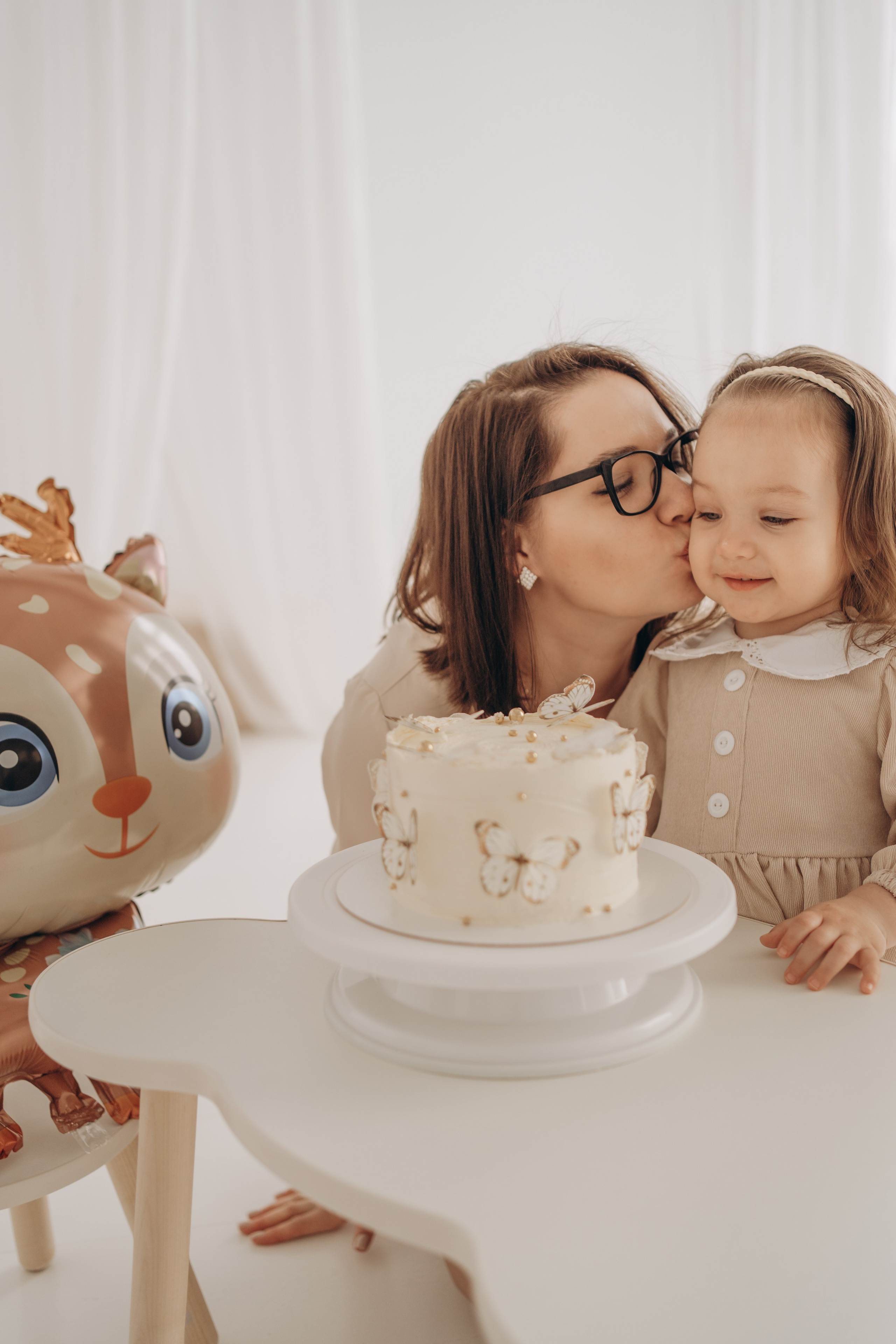 Studio — Kristina´s 2nd bday. Family photographer in Helsinki, Victoria Guadagno