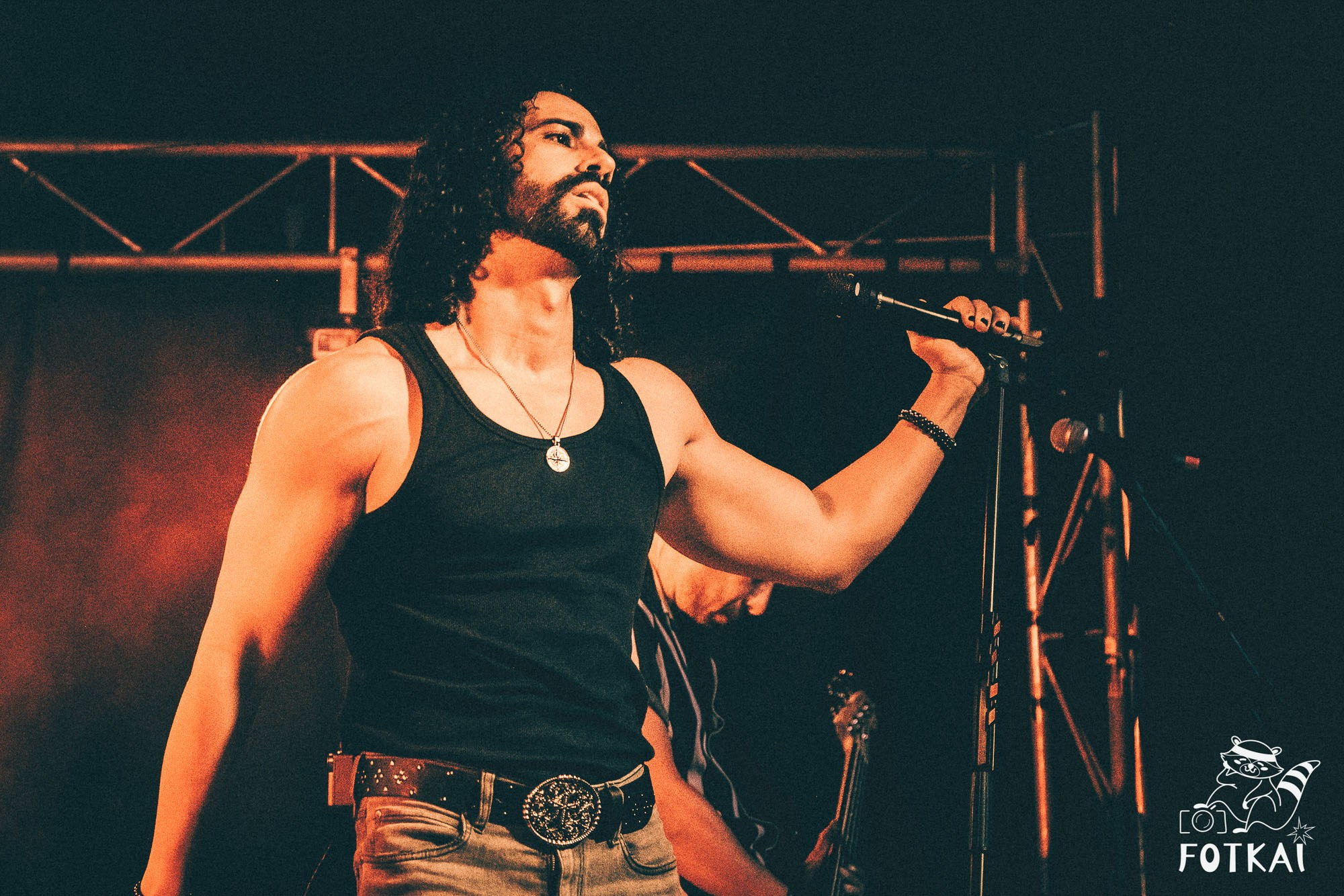 DENISDENIS — reportaje fotográfico del concierto en la Sala Marearock (Alicante) | FOTKAI