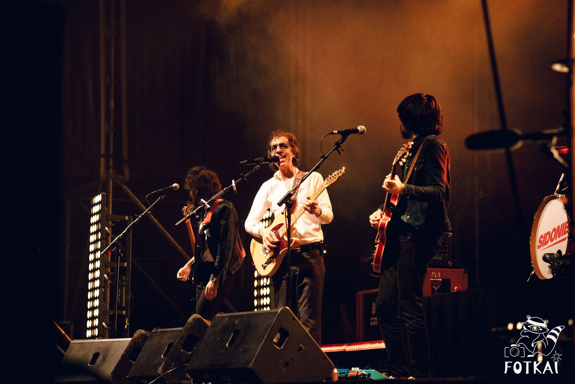 Sidonie en Torrevieja 2025 – Fotos del concierto y reportaje completo | FOTKAI