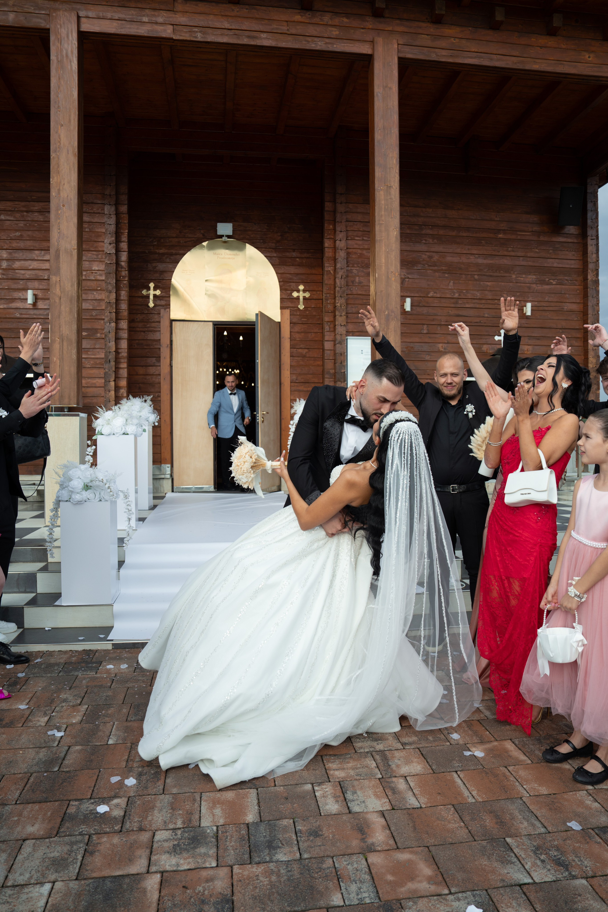 Laura & Razvan. Studio Timis