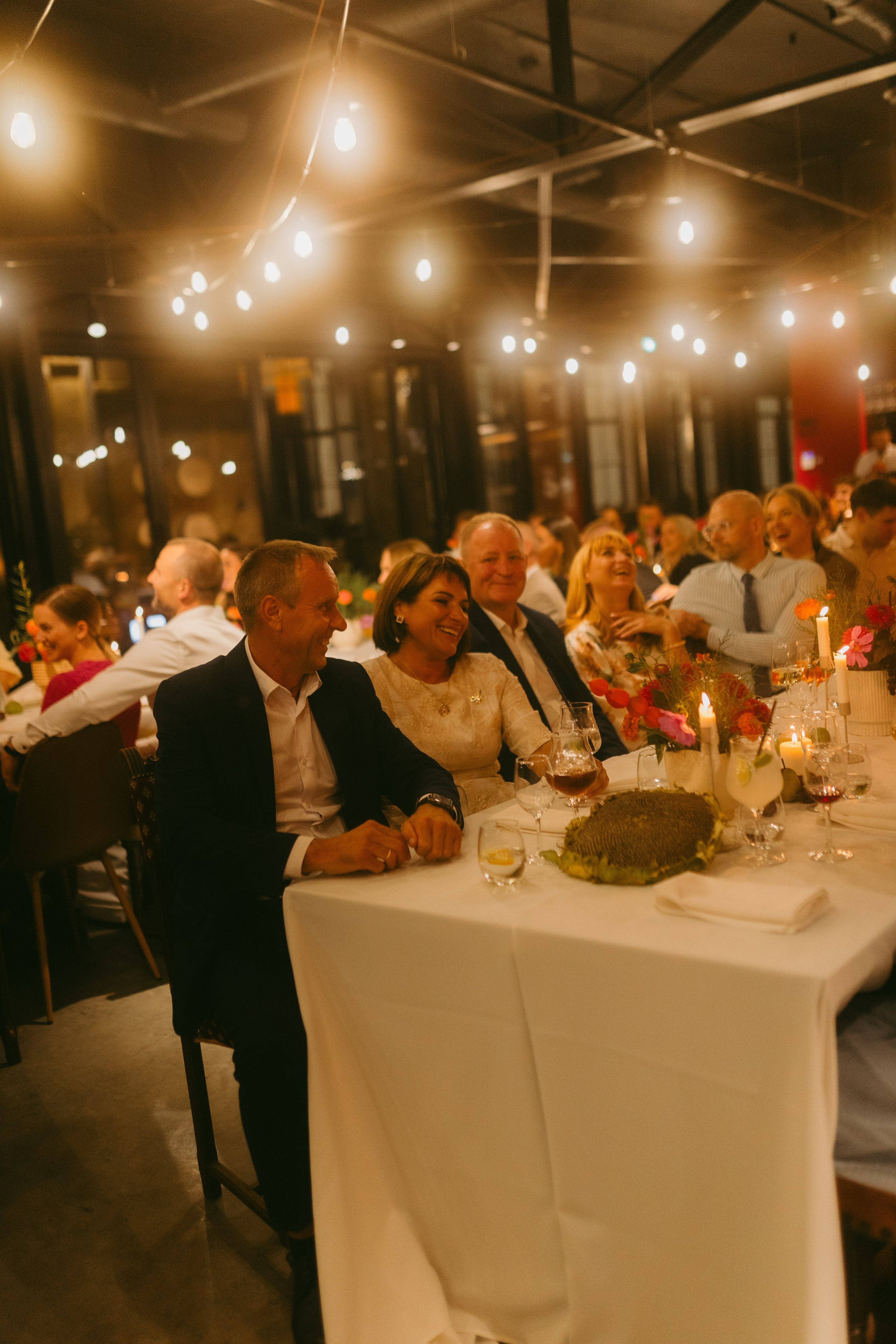 Miglė ir Mindaugas | 2024 | MIESTO VESTUVĖS. Vestuvių ir šeimų fotografė Lena Bondarenko / belove photo