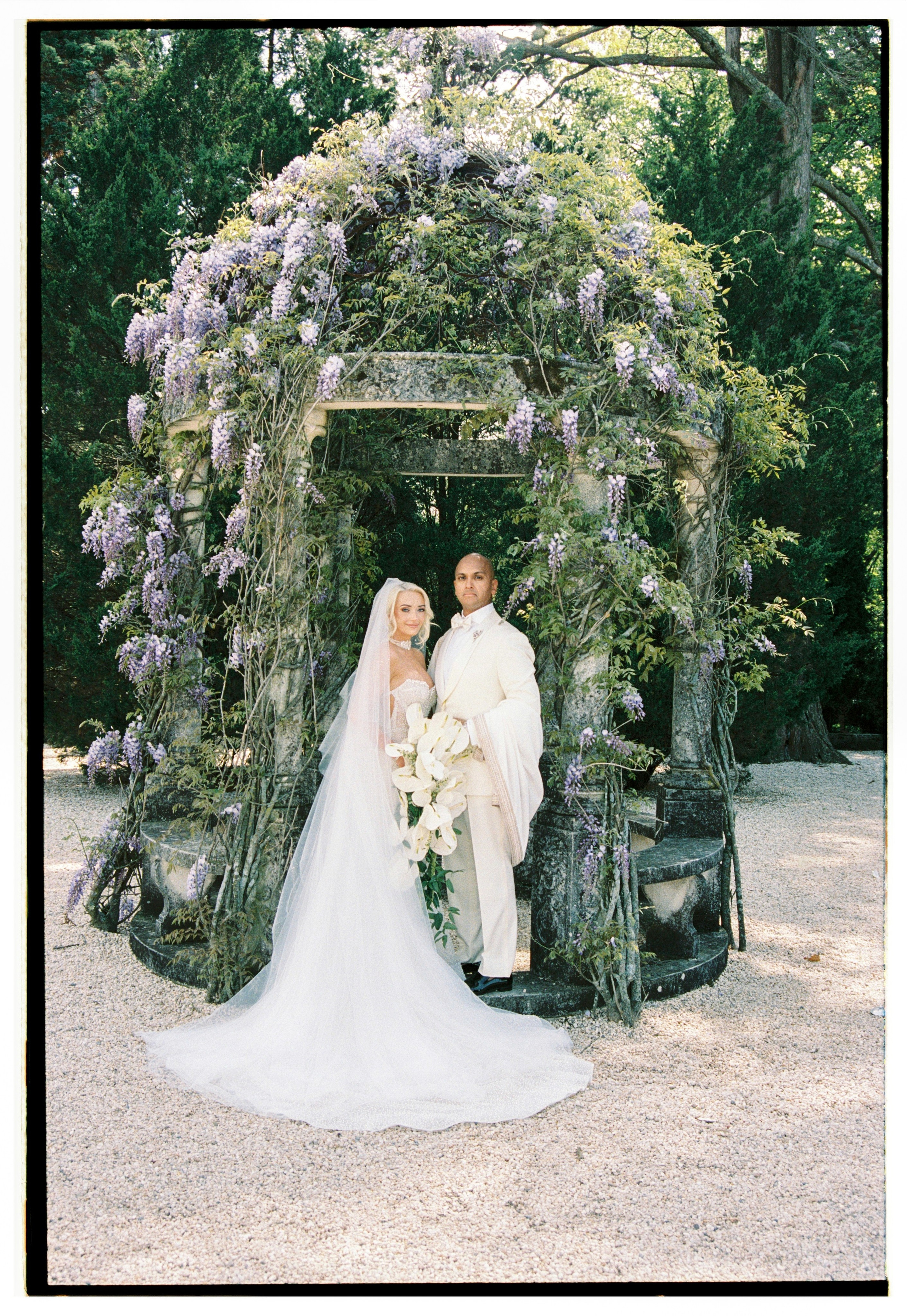 Akshay & Arielle’s Wedding at Oheka Castle | Captured on Kodak Portra 400 Film