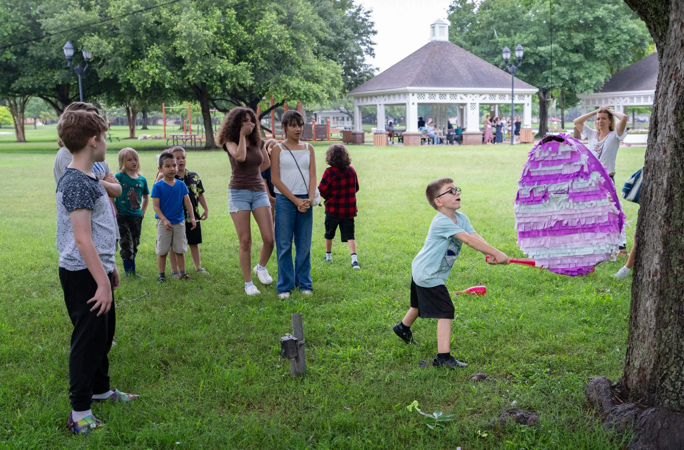 Easter picnic. Photographer Irina Kozhemyakina. Houston