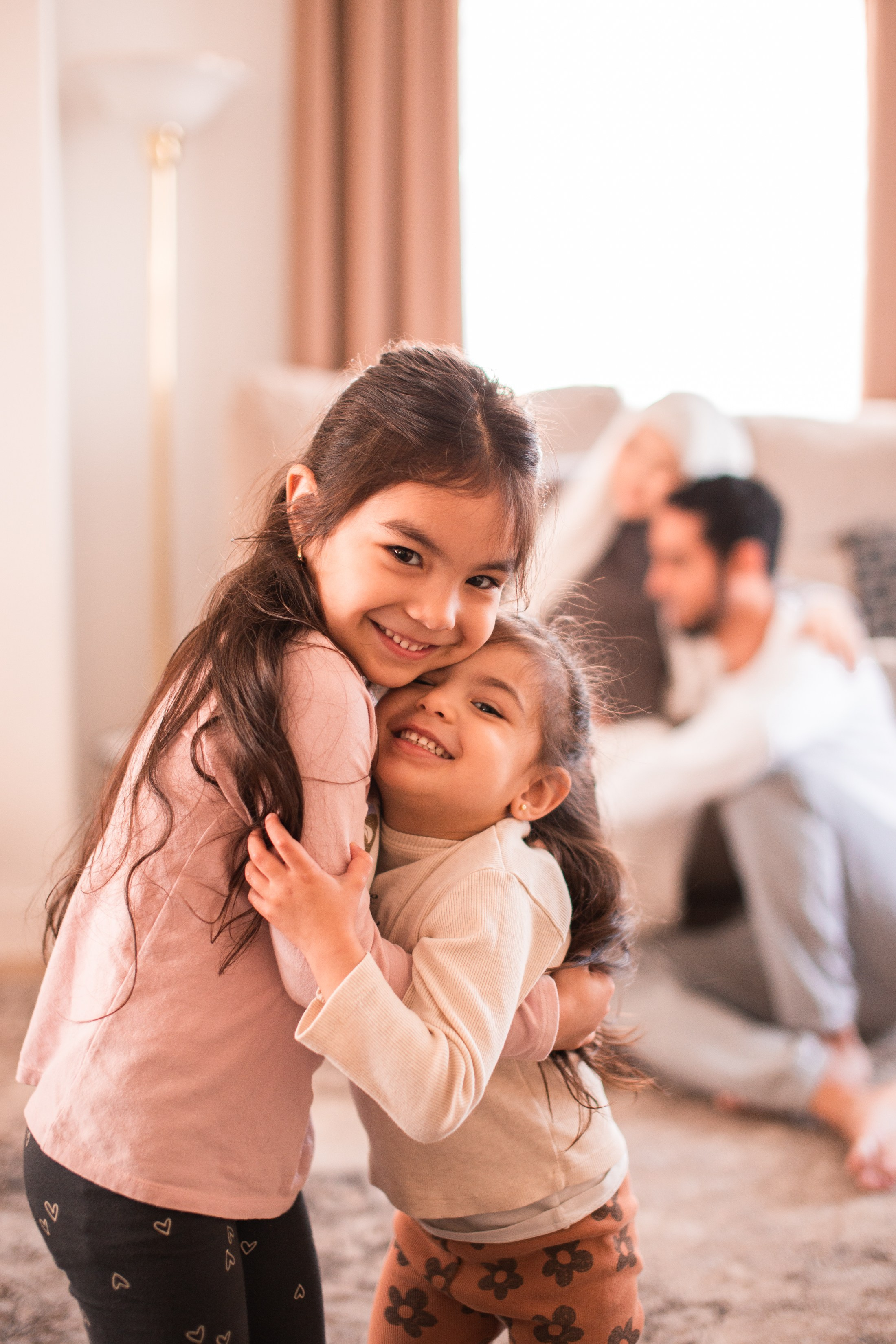 Shirin & her family. Wedding & elopement photographer Viktoriya Kravtsov. Las Vegas