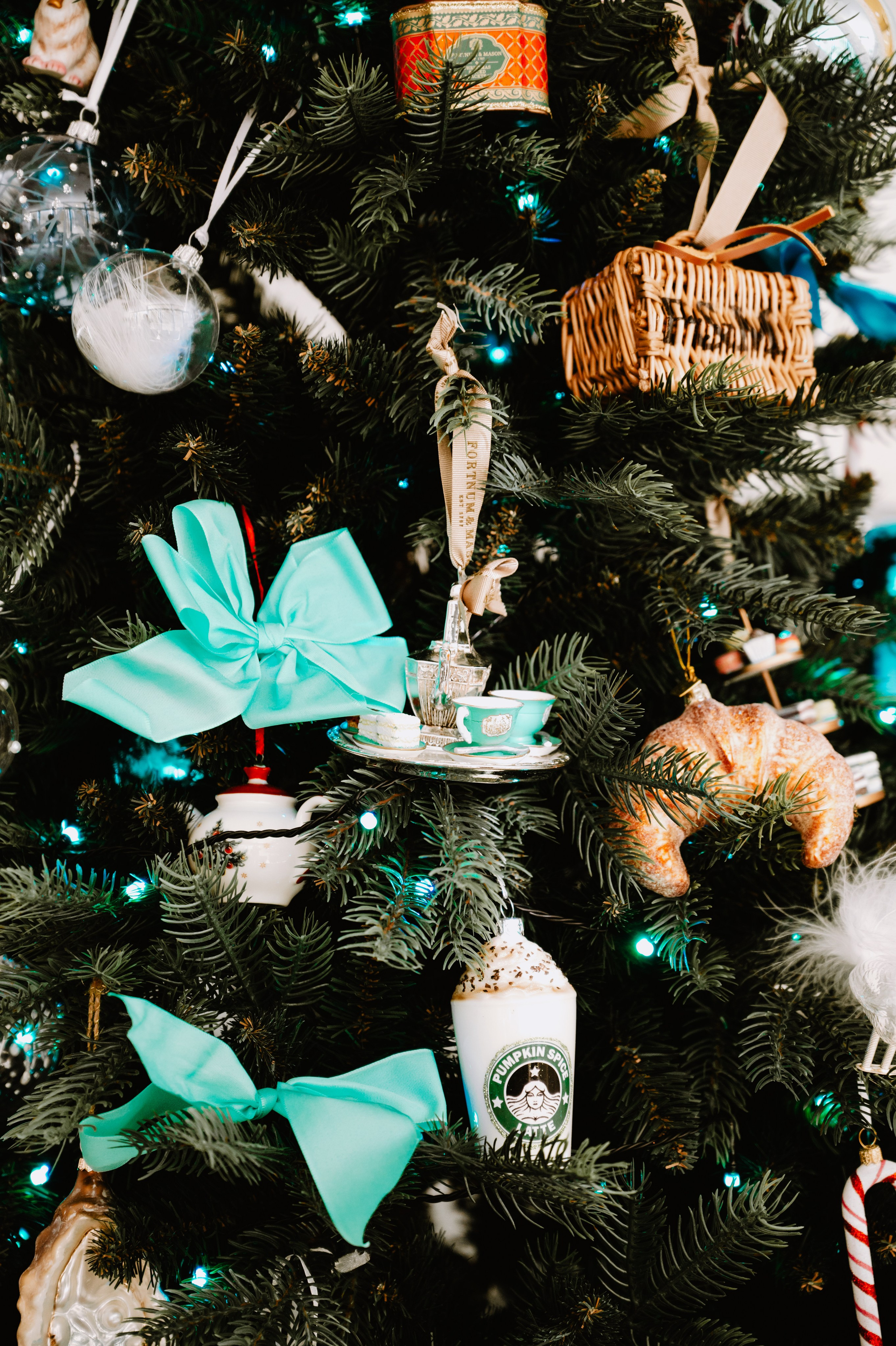 EDClinic dentistry in Prague. ANNA-MARIA PHOTO CONTENT CREATOR — фотограф, эстет, художник и визуальный эксперт в Instagram, работающий в Праге