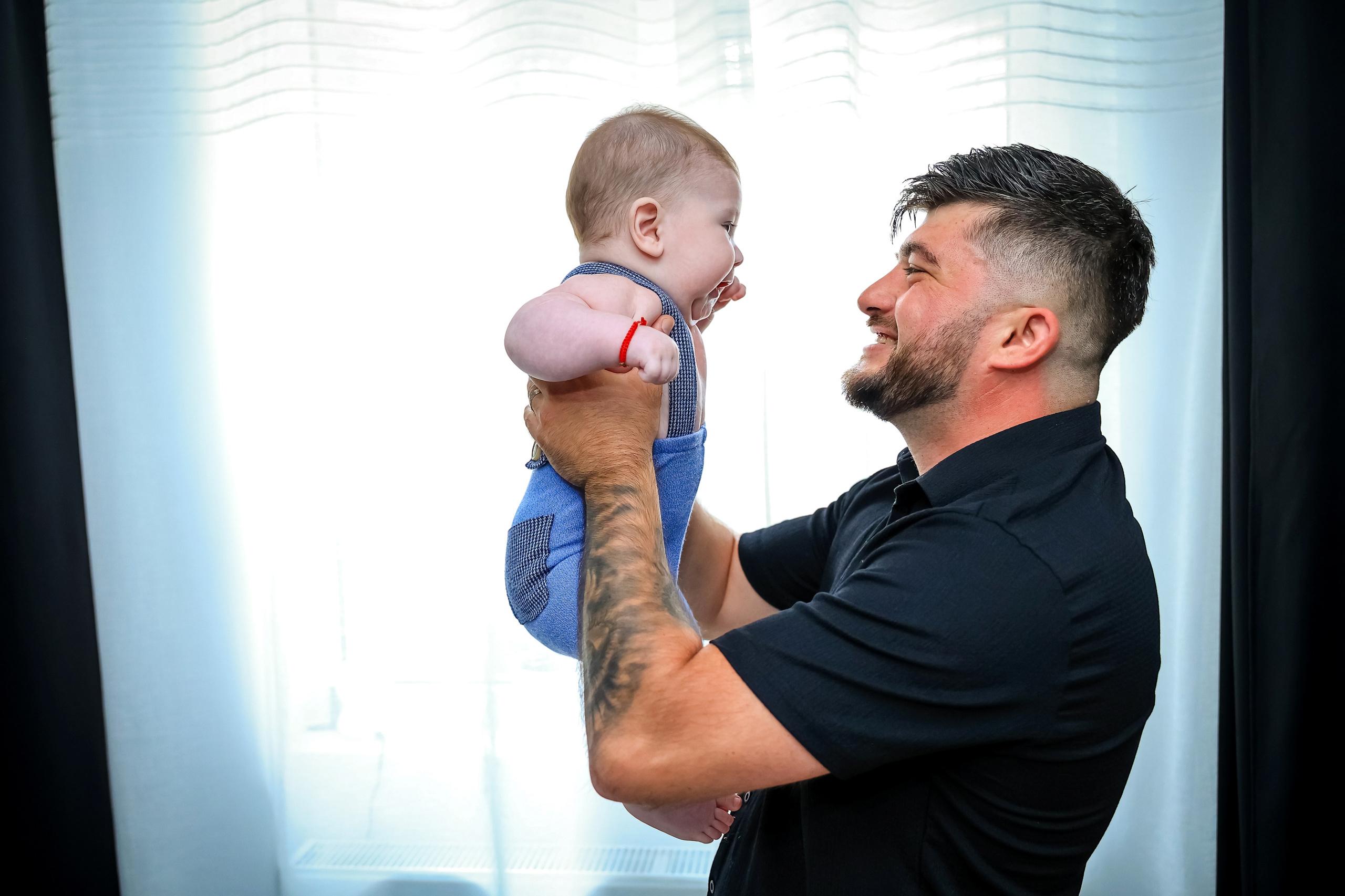 Andrei Damian. Moments By Gub