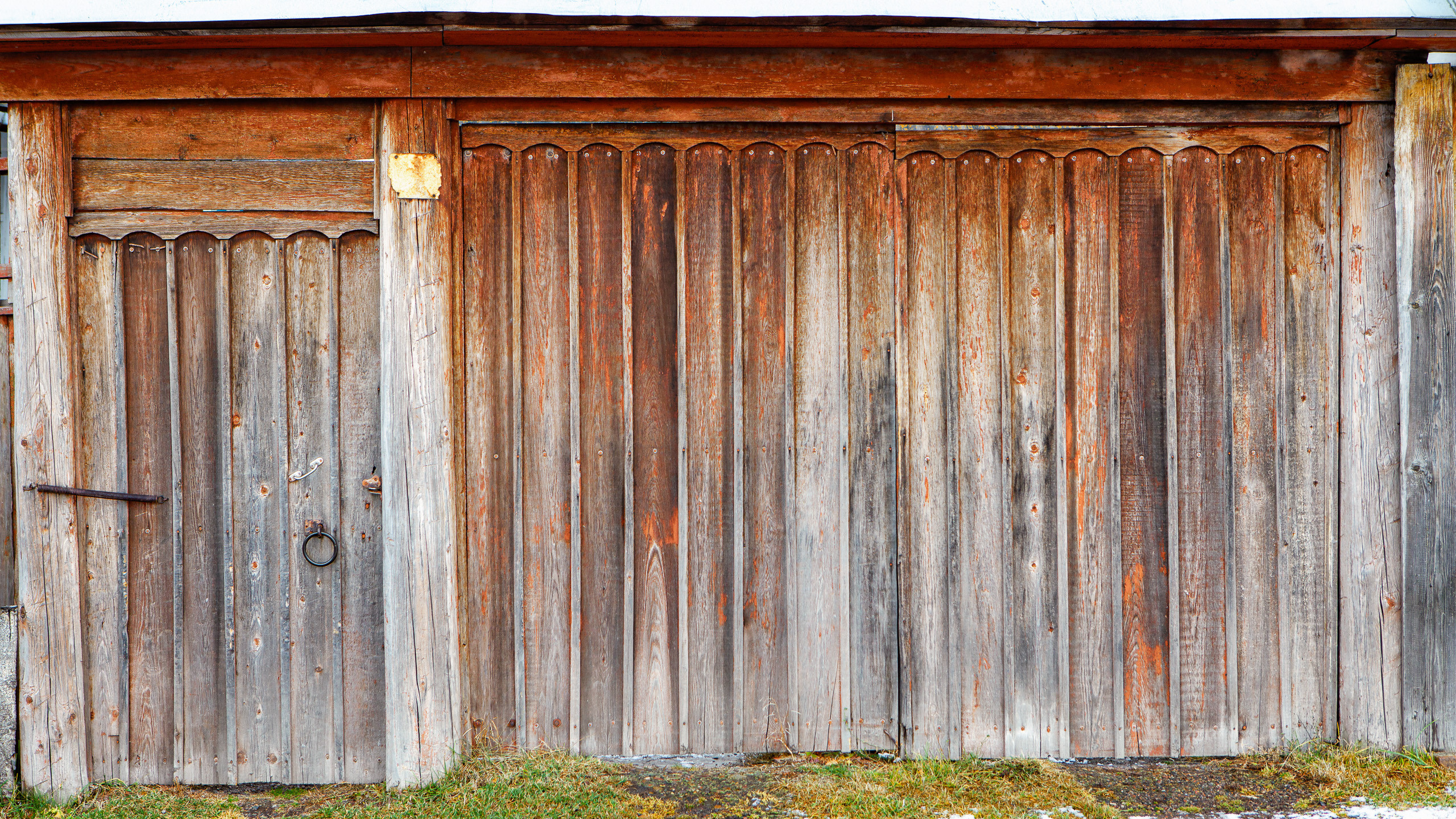 Windows and gates. Dmitrii Sharov Photographer Israel