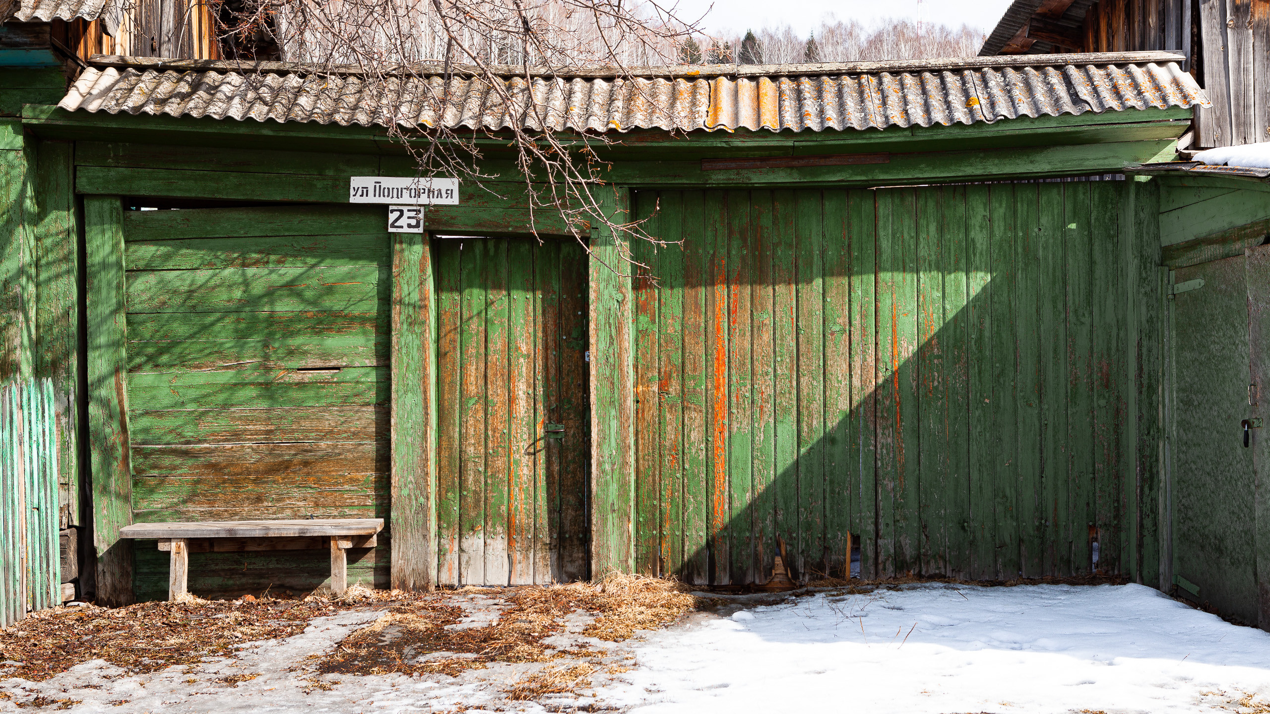 Windows and gates. Dmitrii Sharov Photographer Israel