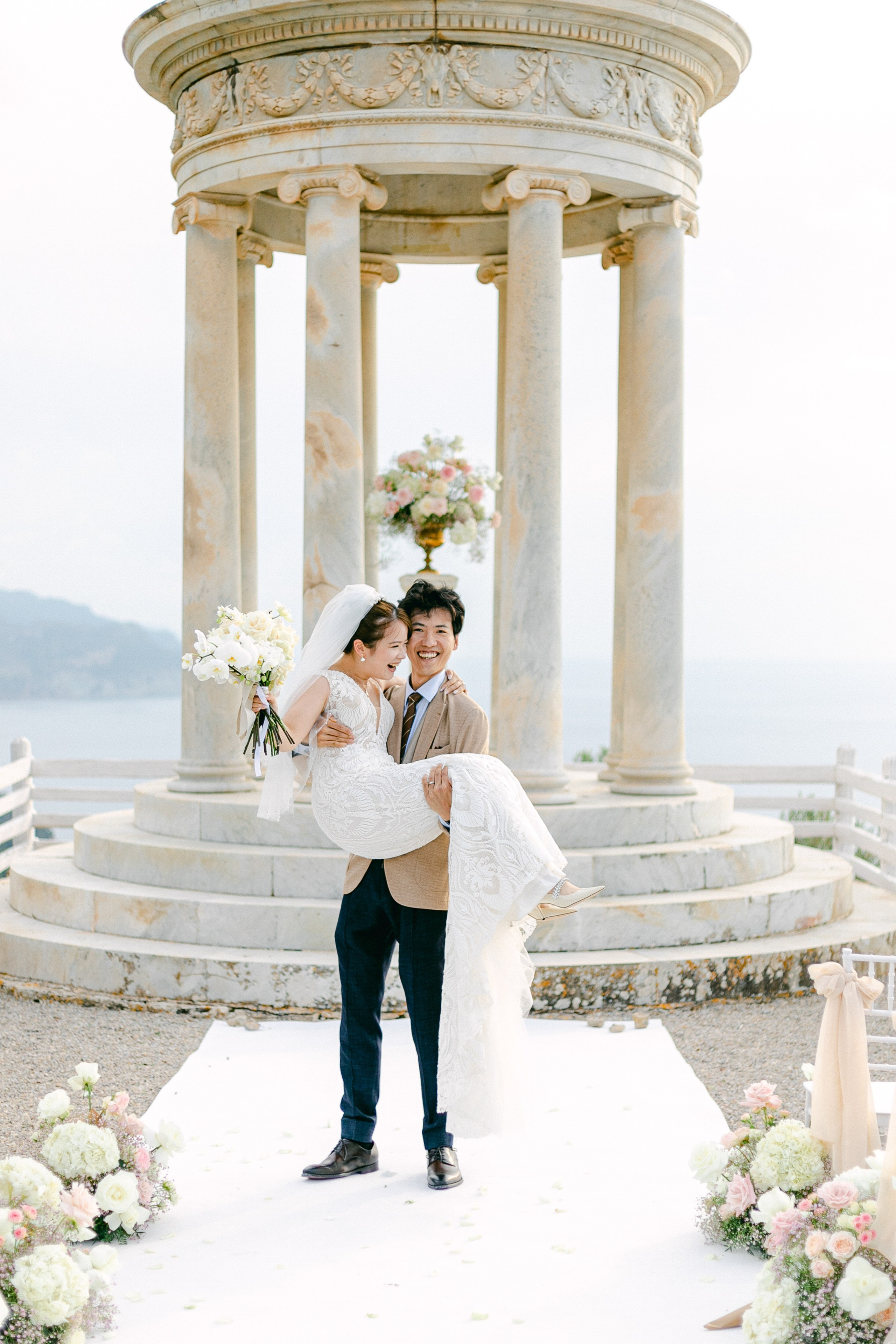 Chenyi & Tiangseng. Wedding Celebrant in Mallorca Iban Collin