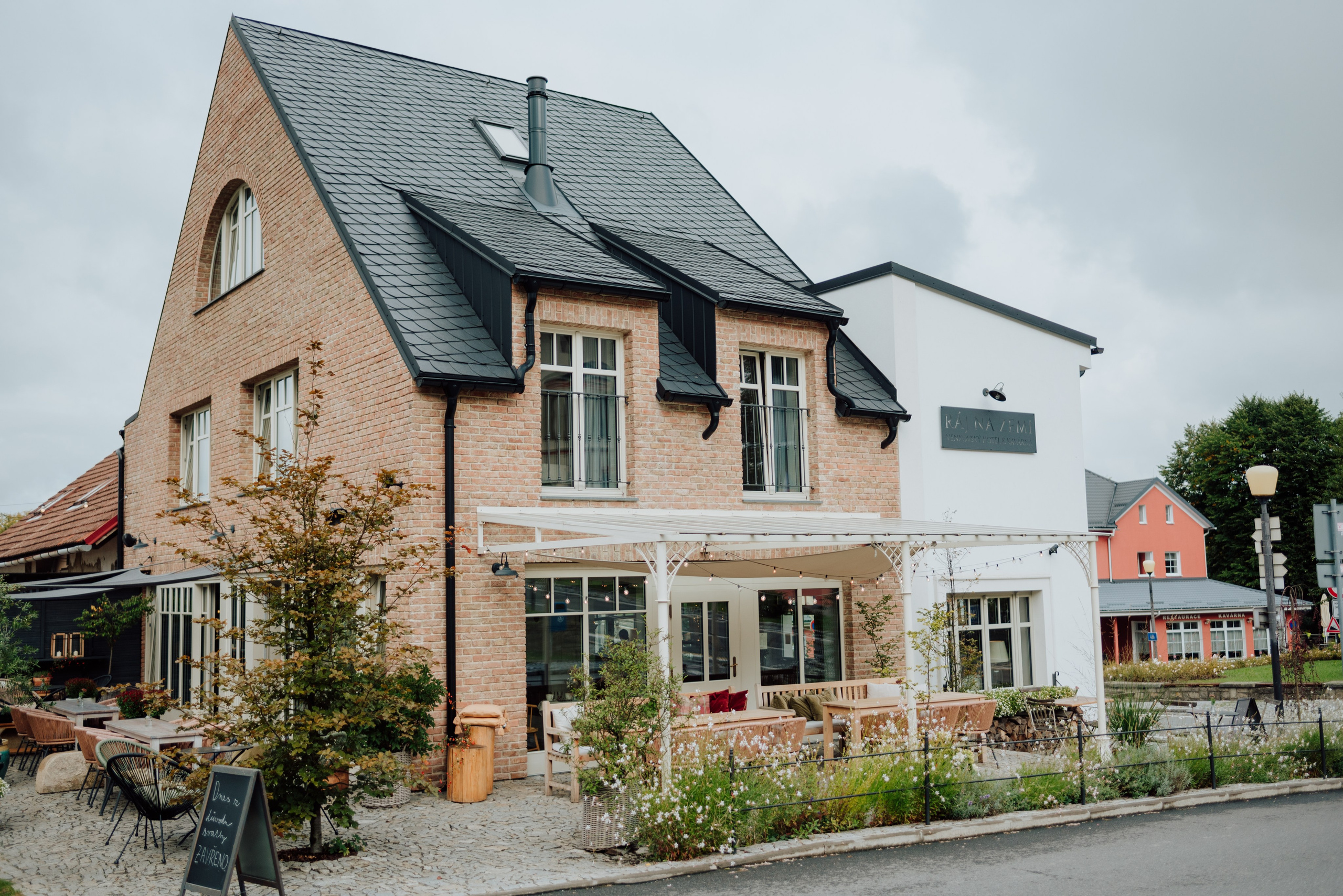 Daniela + Marcel. Lifestyle, wedding and family photographer