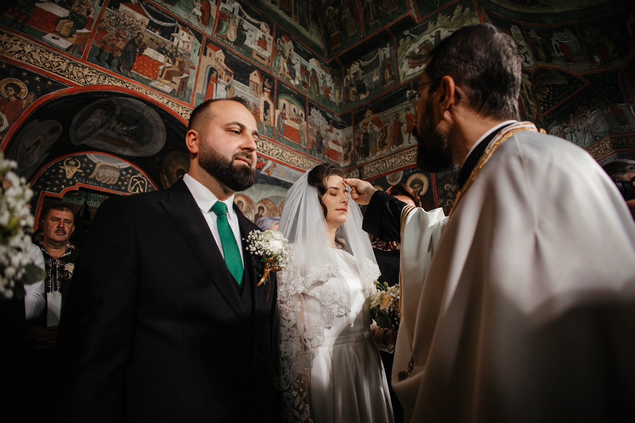 Nunta de Poveste la Sucevița: Cristi și Andreea. Servicii foto-video profesionale, pentru momente de neuitat